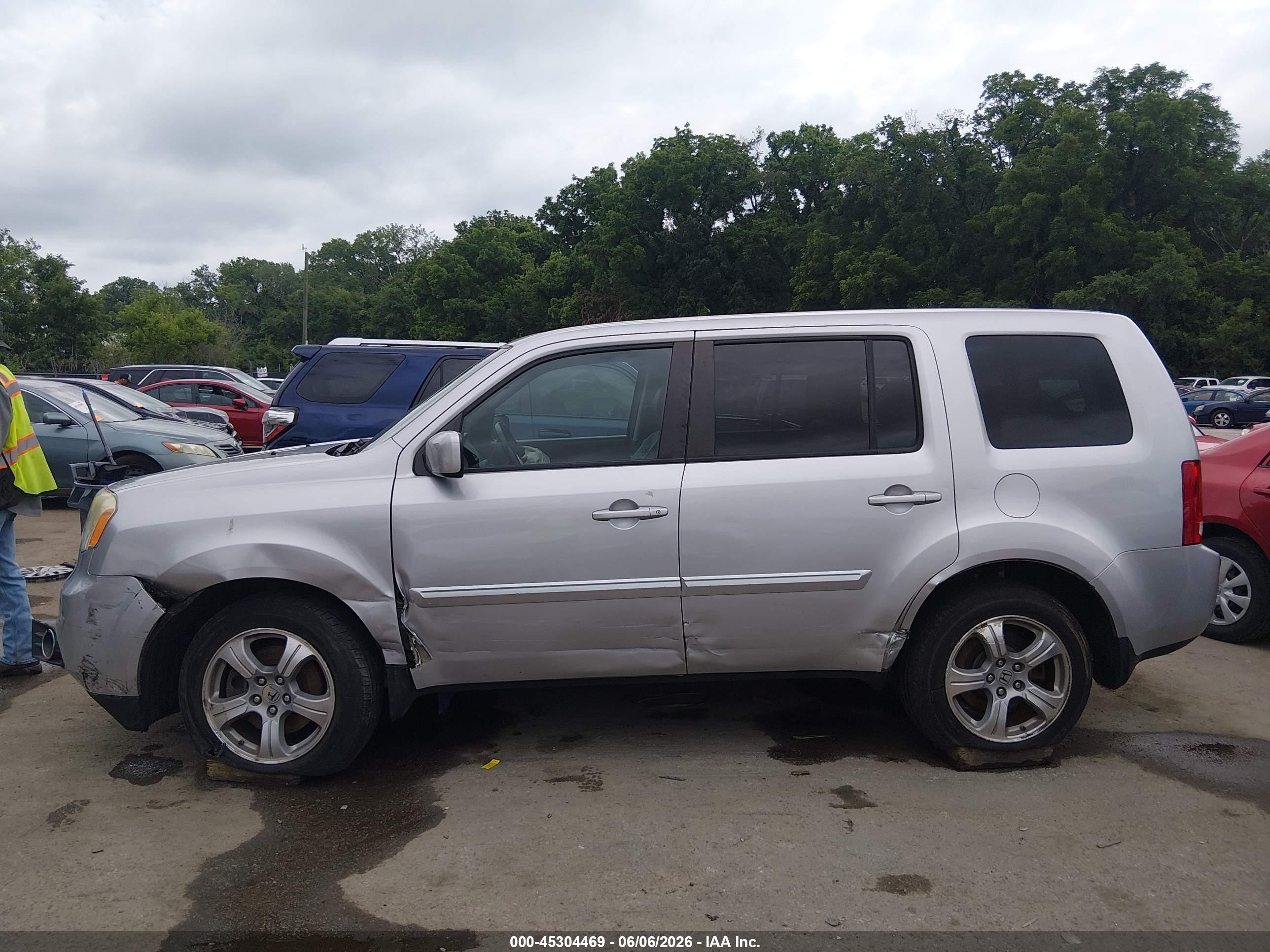 2015 Honda Pilot Ex-l Серебряный vin: 5FNYF4H54FB008623