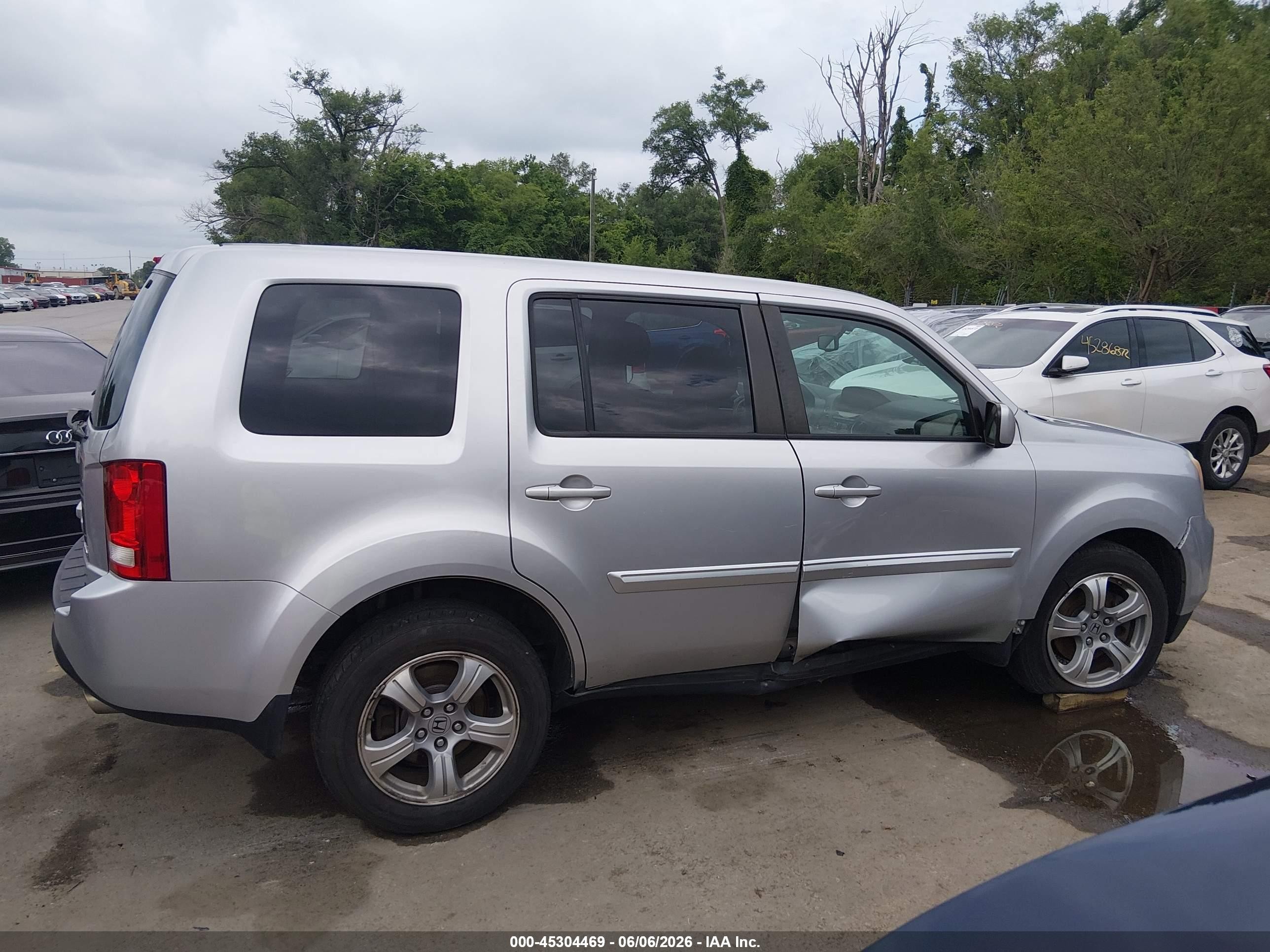 2015 Honda Pilot Ex-l Серебряный vin: 5FNYF4H54FB008623