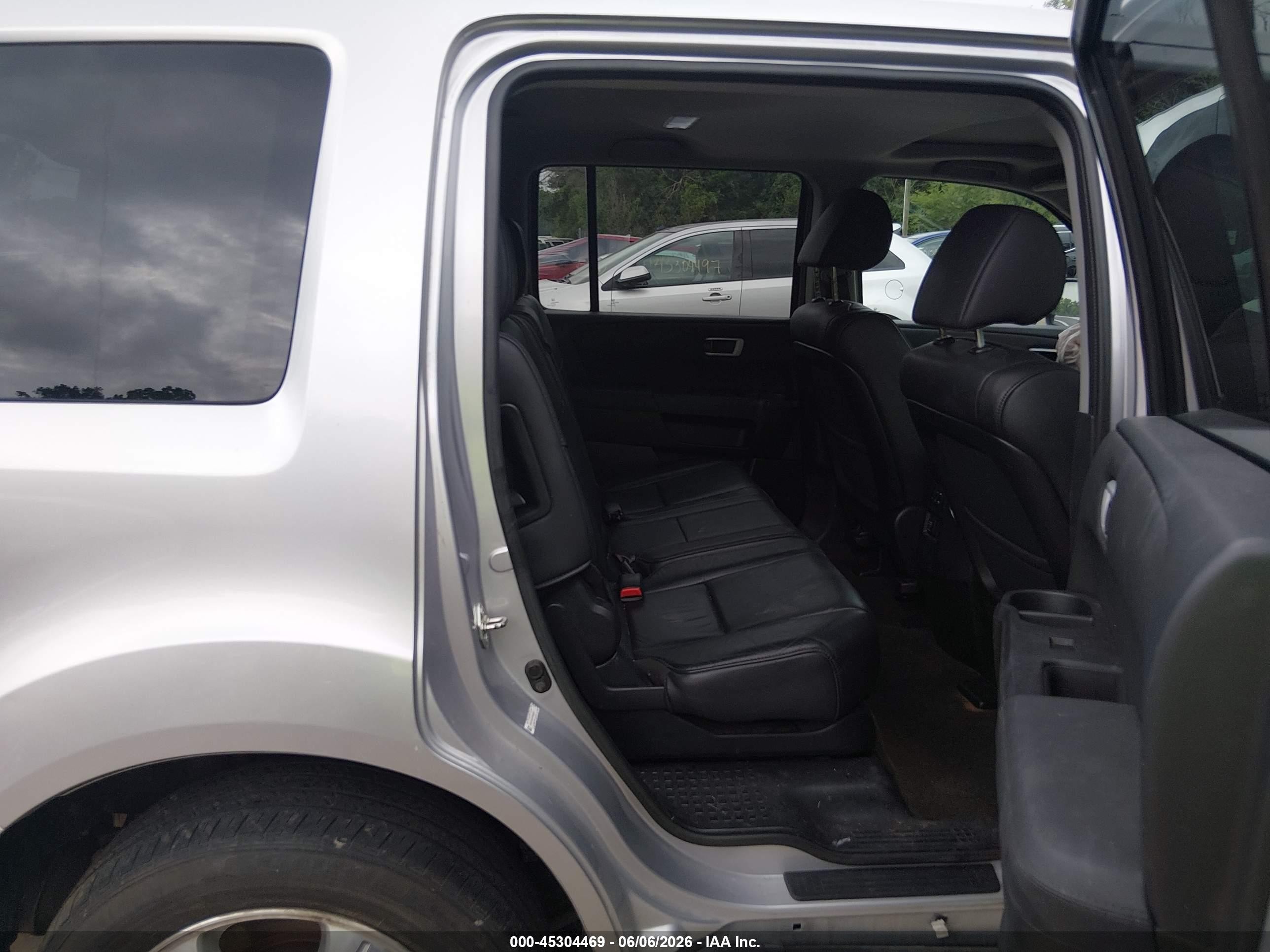 2015 Honda Pilot Ex-l Серебряный vin: 5FNYF4H54FB008623