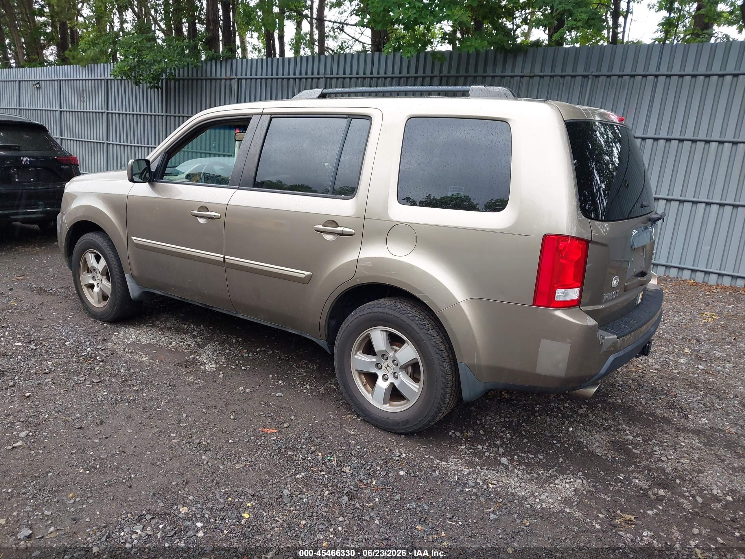 2010 Honda Pilot Ex-l Gold vin: 5FNYF4H55AB023740