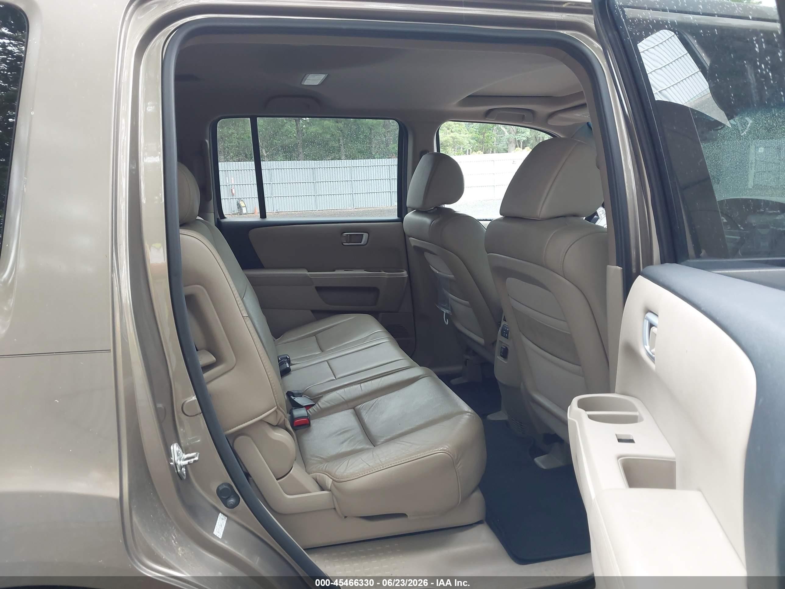 2010 Honda Pilot Ex-l Gold vin: 5FNYF4H55AB023740
