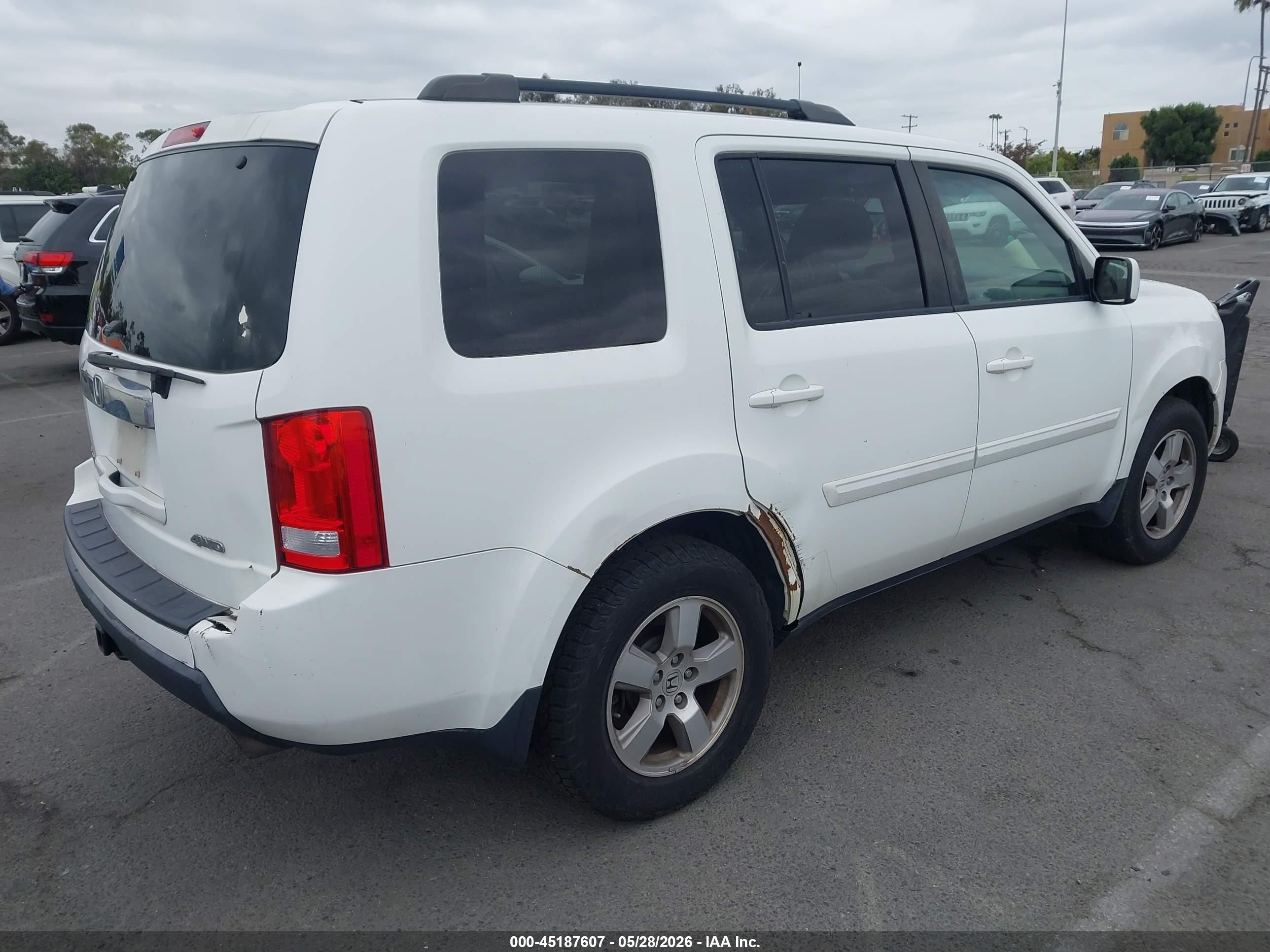 2011 Honda Pilot Ex-l White vin: 5FNYF4H55BB045626