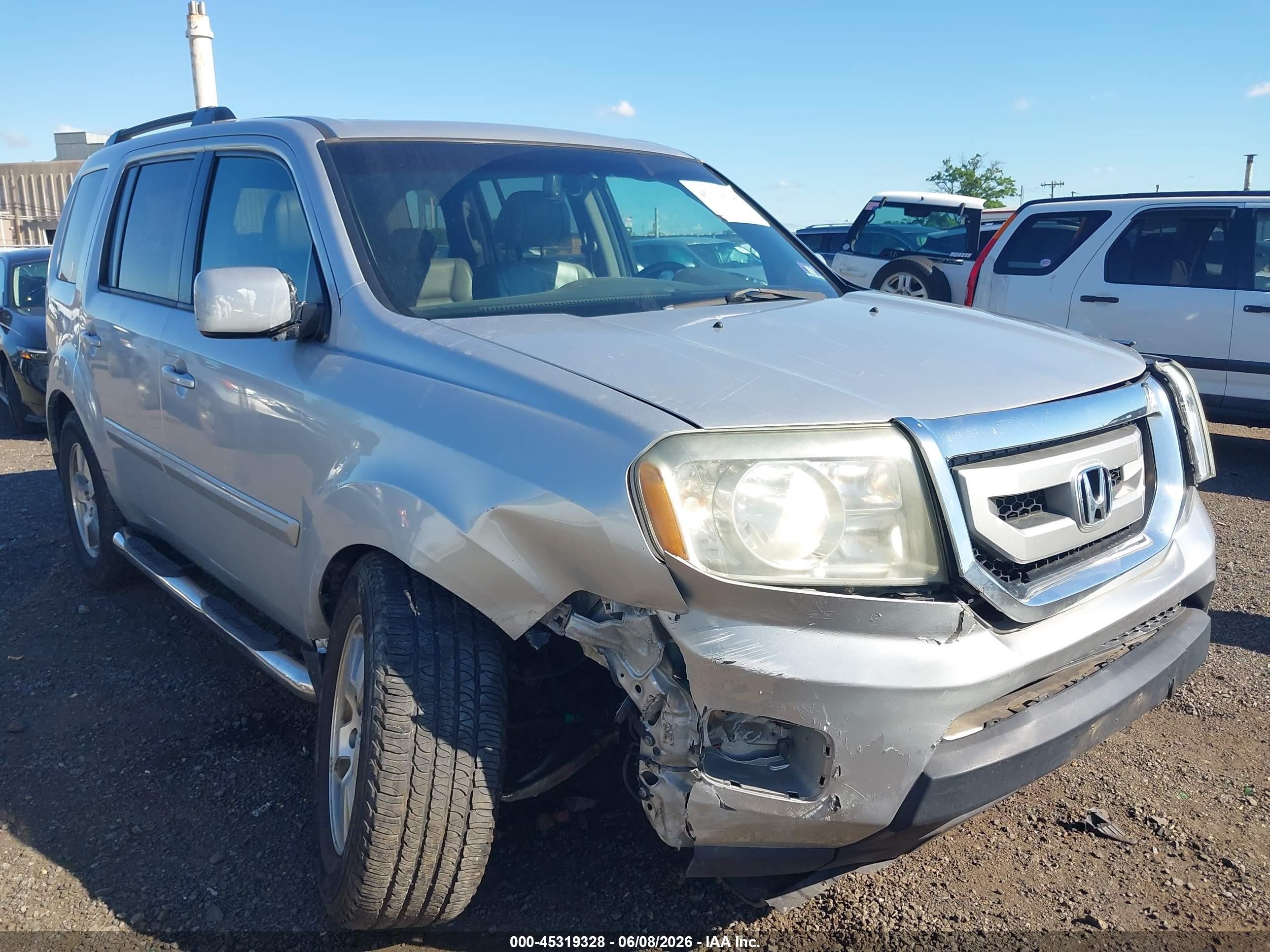 2011 Honda Pilot Ex-l Silver vin: 5FNYF4H55BB077962