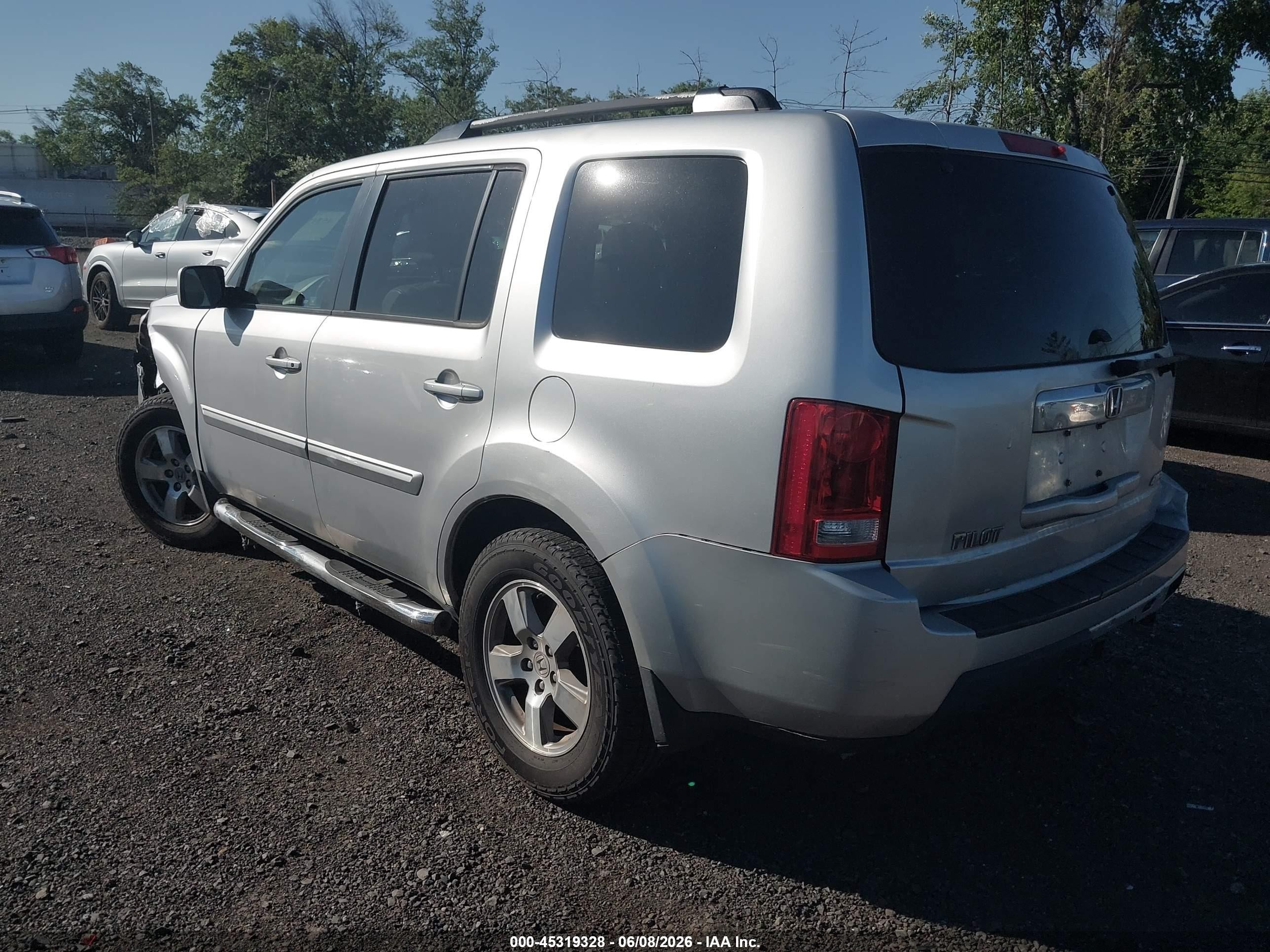 2011 Honda Pilot Ex-l Silver vin: 5FNYF4H55BB077962