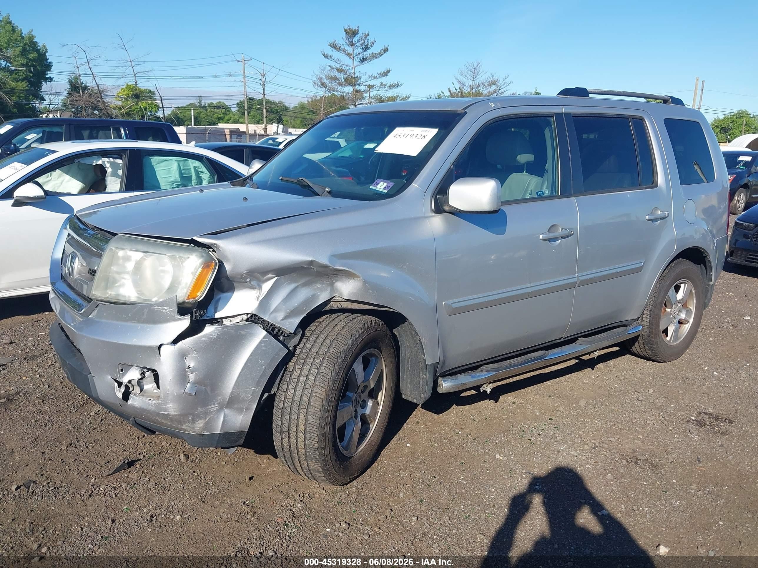 2011 Honda Pilot Ex-l Silver vin: 5FNYF4H55BB077962