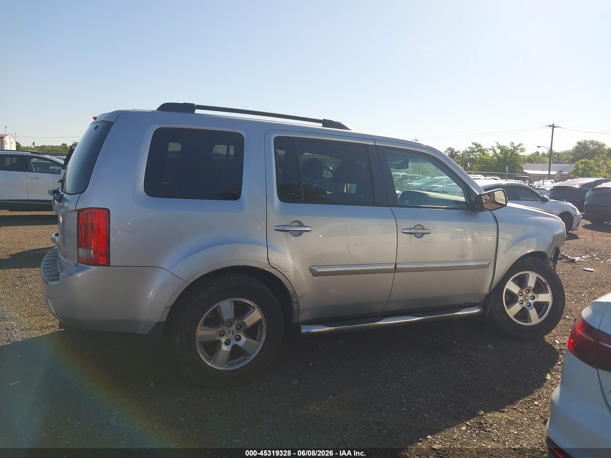 2011 Honda Pilot Ex-l Silver vin: 5FNYF4H55BB077962