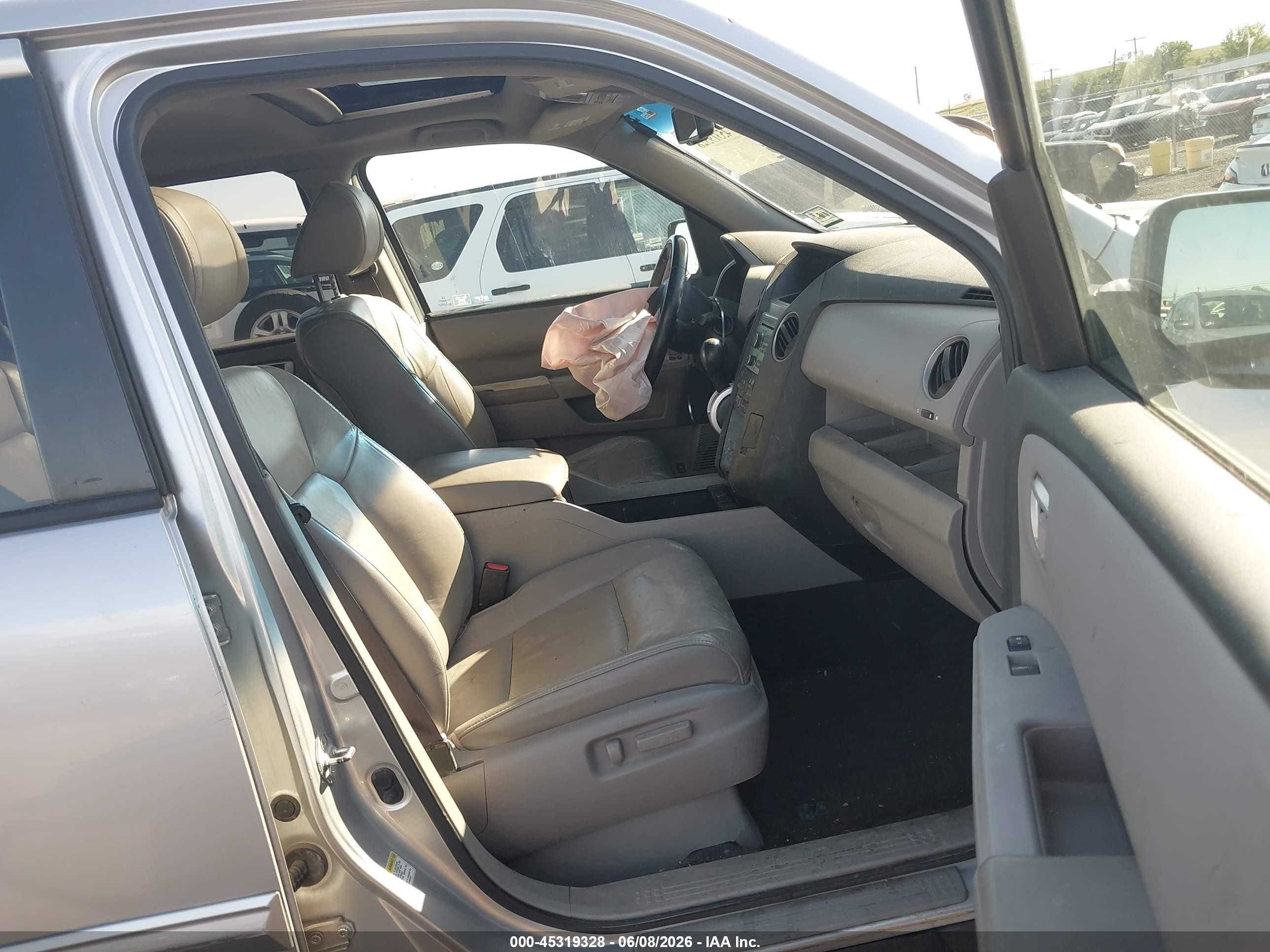 2011 Honda Pilot Ex-l Silver vin: 5FNYF4H55BB077962