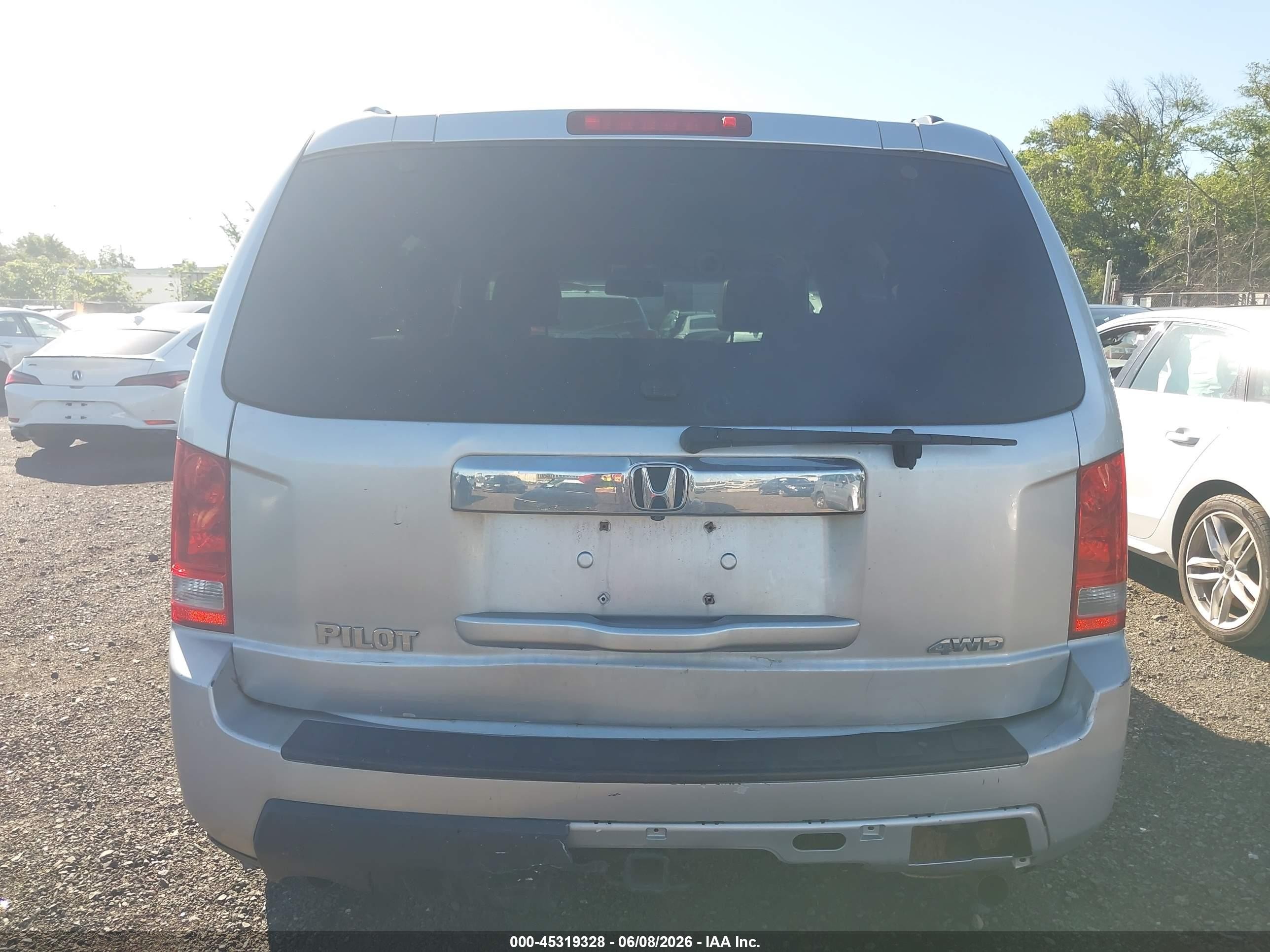 2011 Honda Pilot Ex-l Silver vin: 5FNYF4H55BB077962