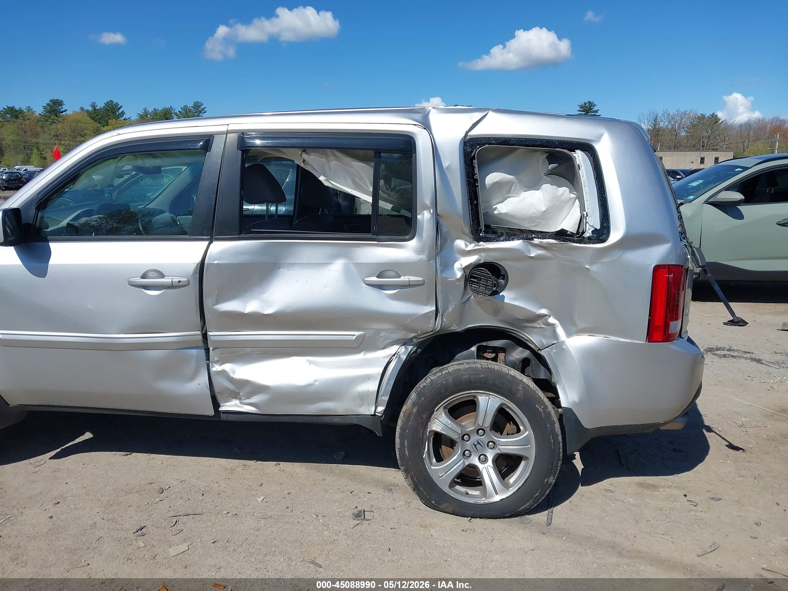 2013 Honda Pilot Ex-l Серебряный vin: 5FNYF4H55DB040378