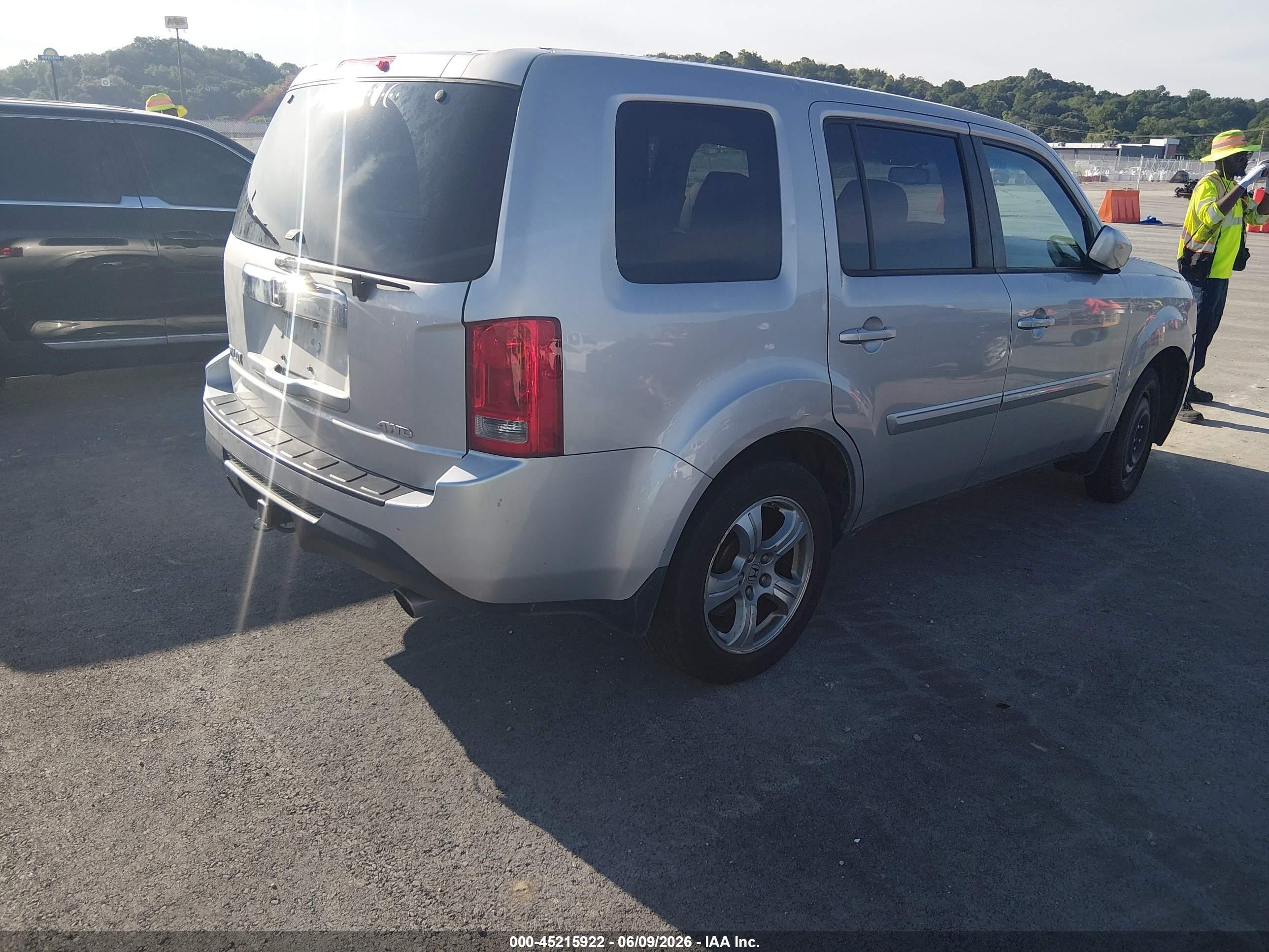2014 Honda Pilot Ex-l Gray vin: 5FNYF4H55EB056856