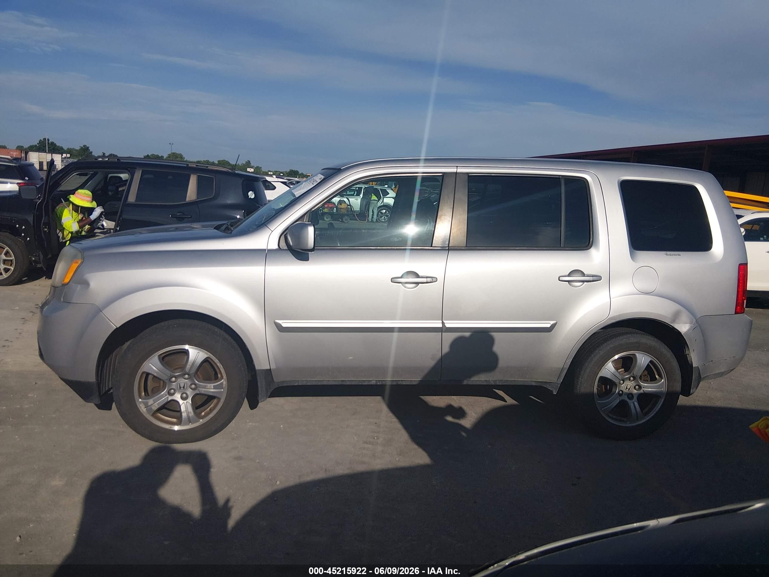 2014 Honda Pilot Ex-l Gray vin: 5FNYF4H55EB056856