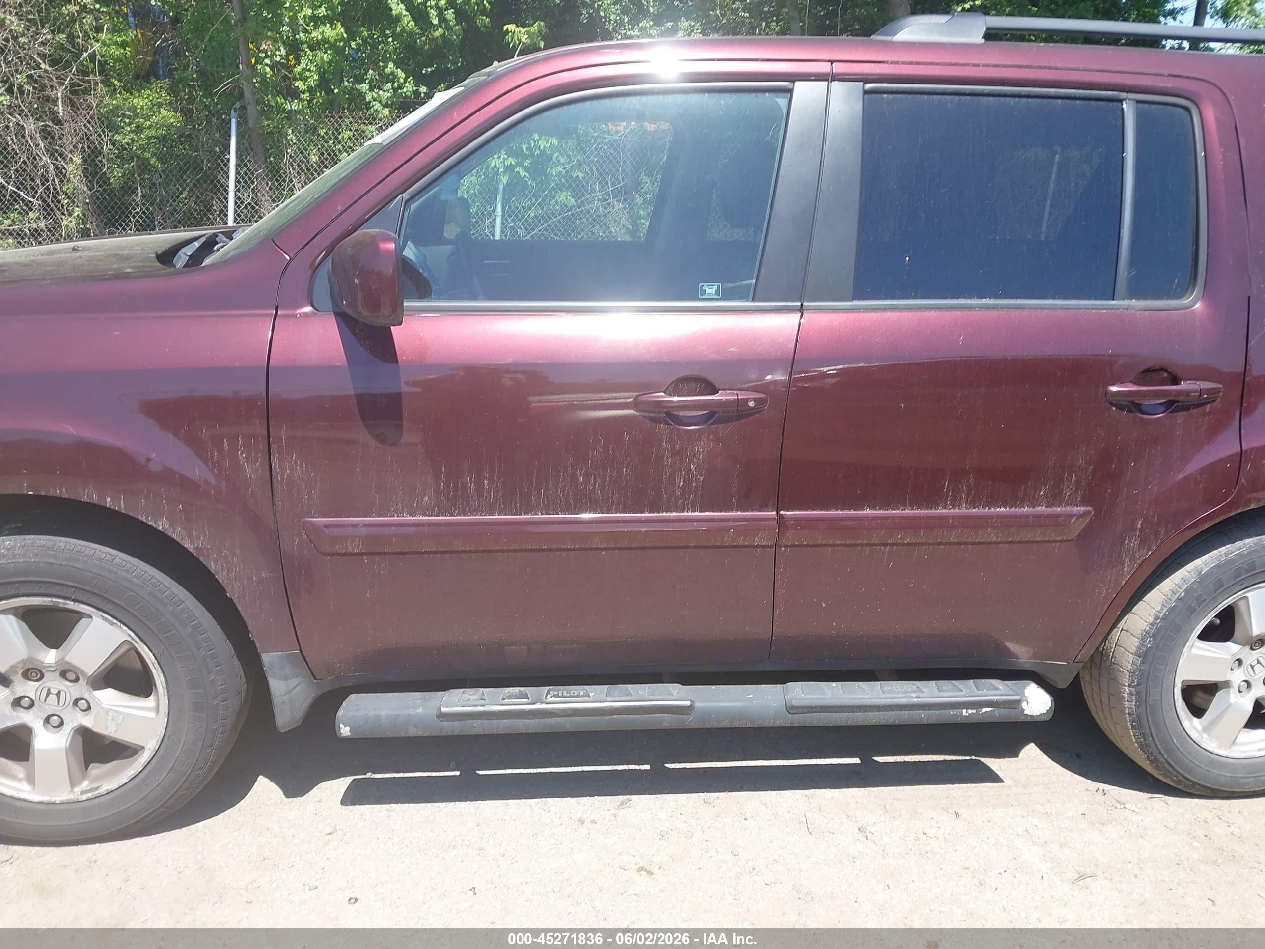 2011 Honda Pilot Ex-l Purple vin: 5FNYF4H56BB047403