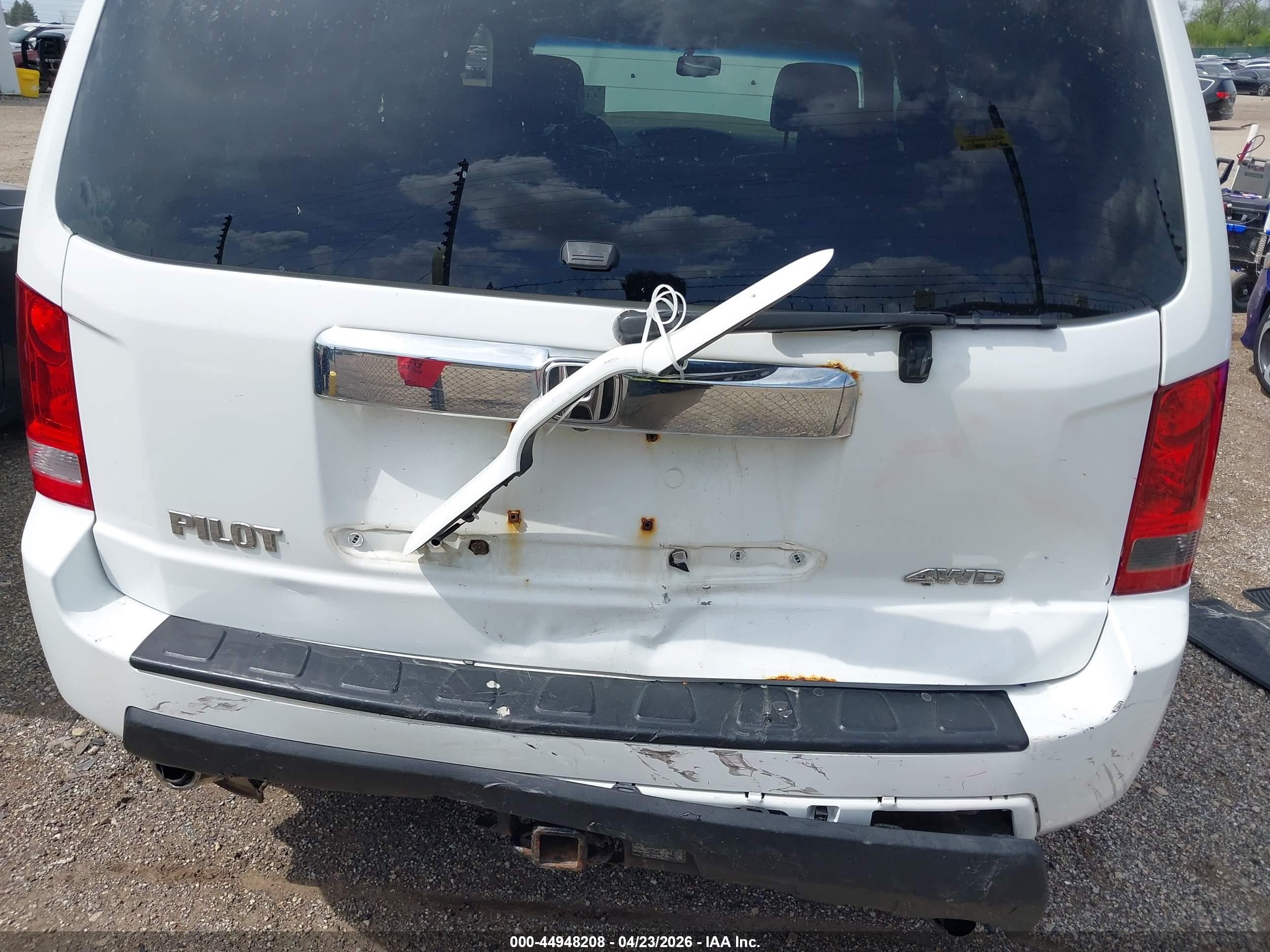 2011 Honda Pilot Ex-l White vin: 5FNYF4H56BB059406