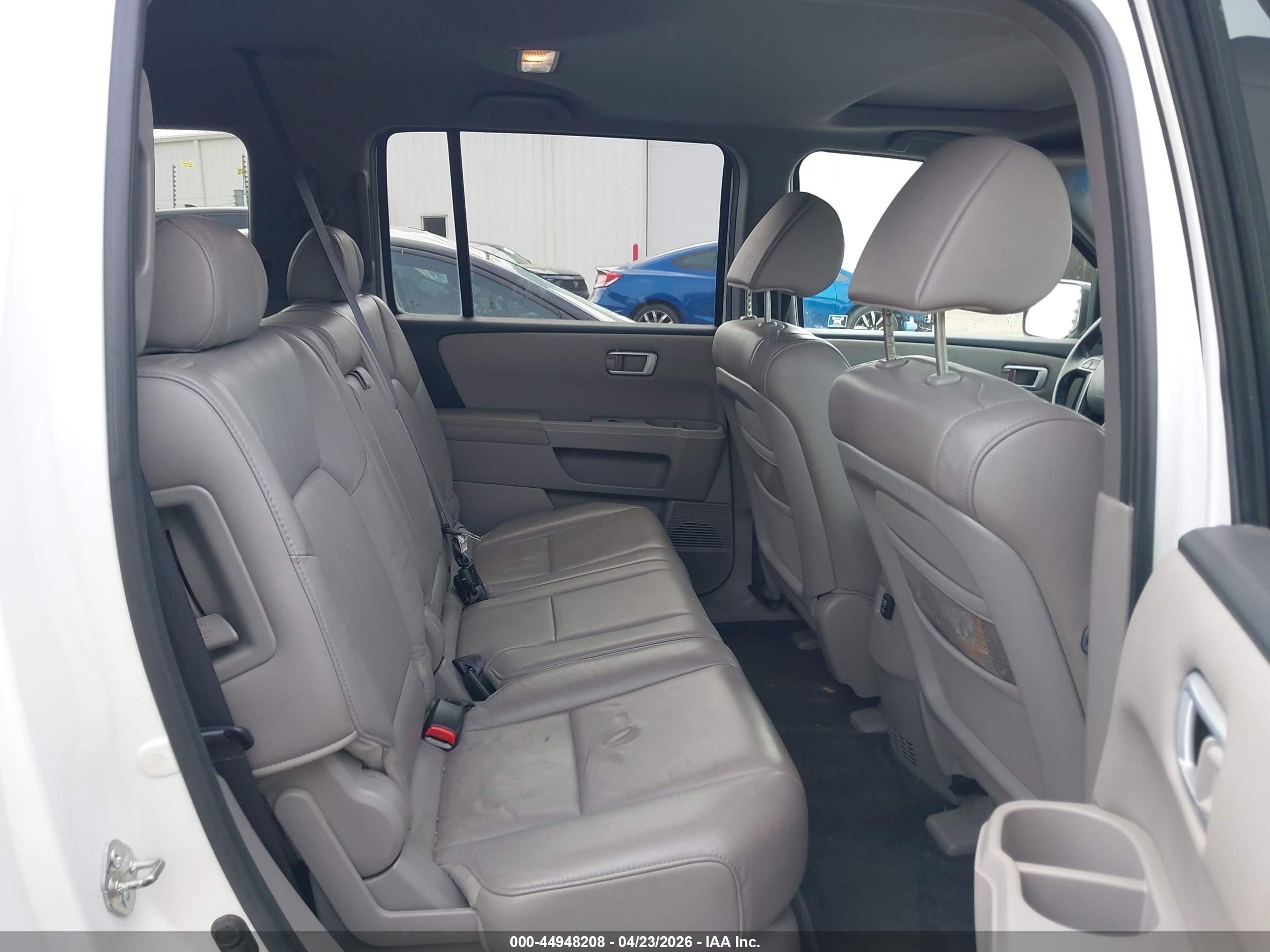 2011 Honda Pilot Ex-l White vin: 5FNYF4H56BB059406