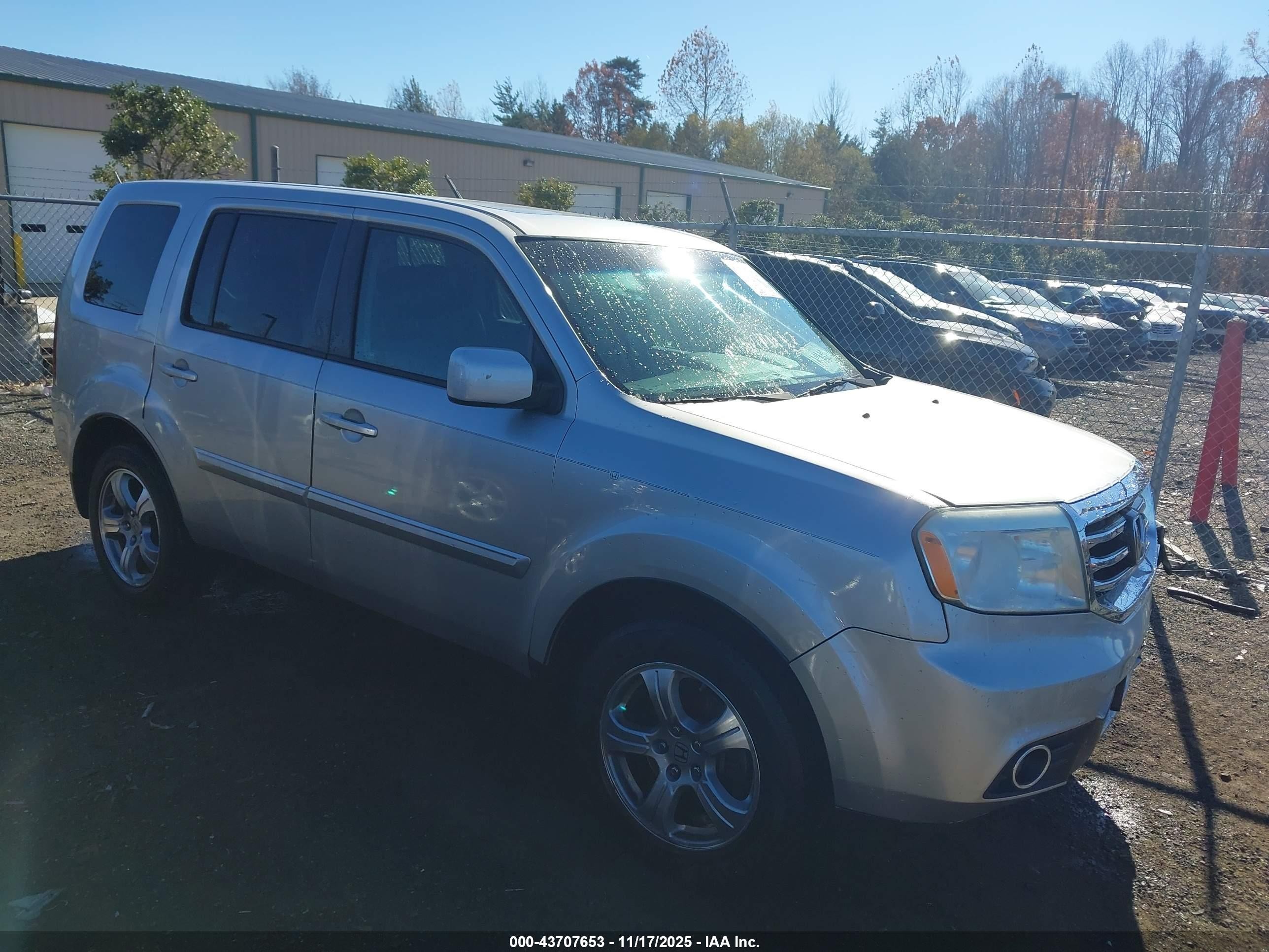 2012 Honda Pilot Ex-l Silver vin: 5FNYF4H56CB043515