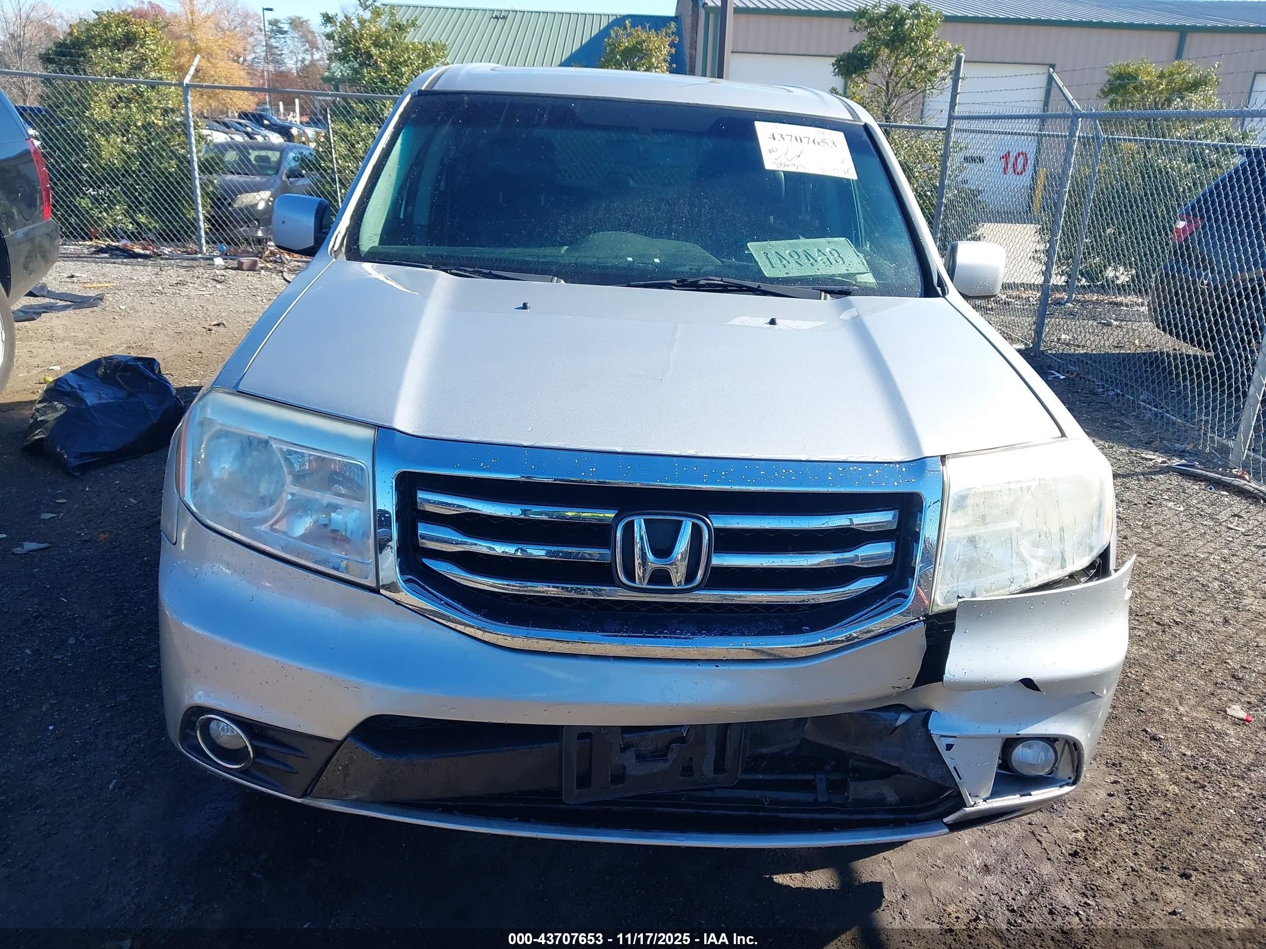 2012 Honda Pilot Ex-l Silver vin: 5FNYF4H56CB043515