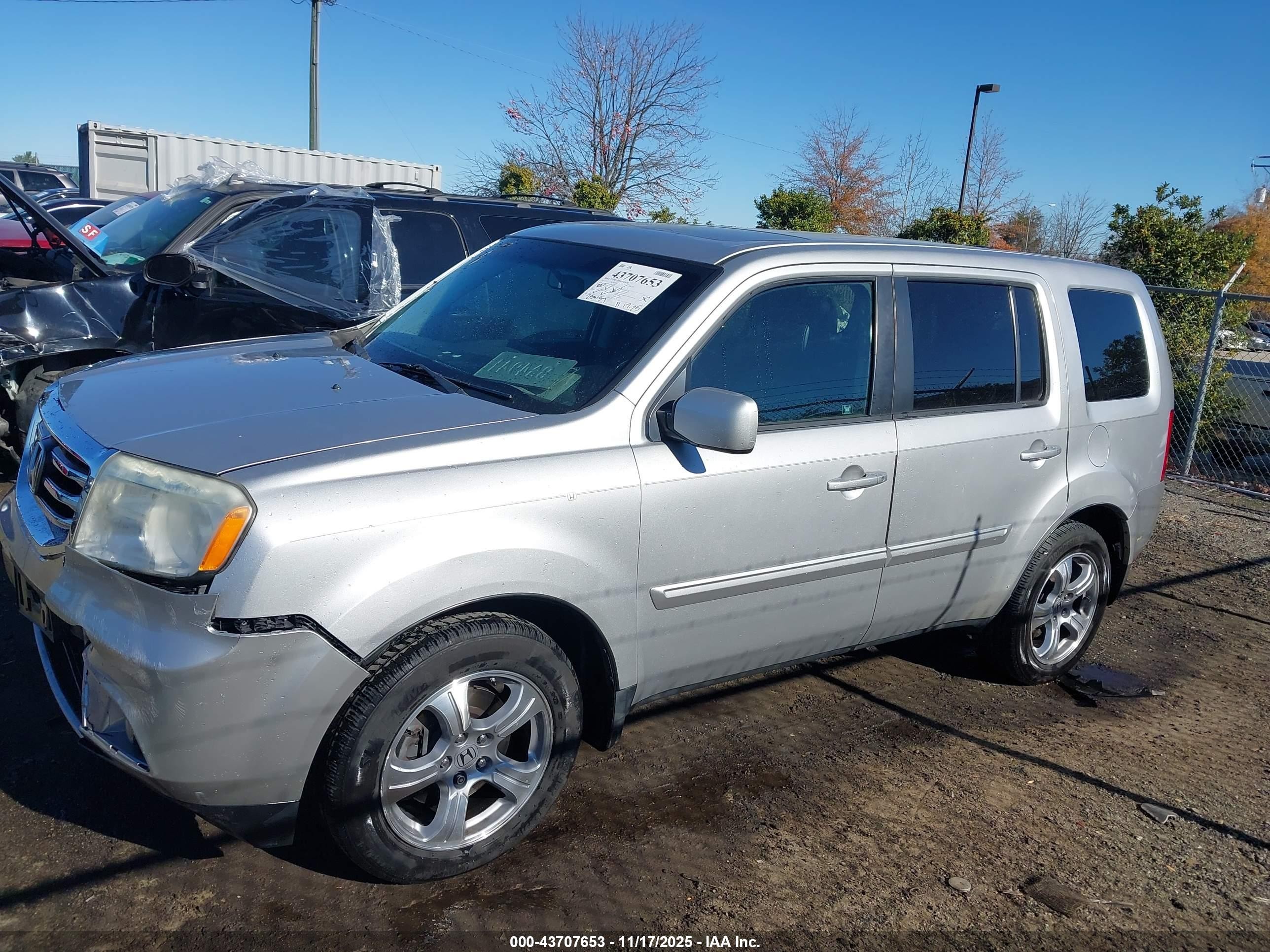 2012 Honda Pilot Ex-l Silver vin: 5FNYF4H56CB043515