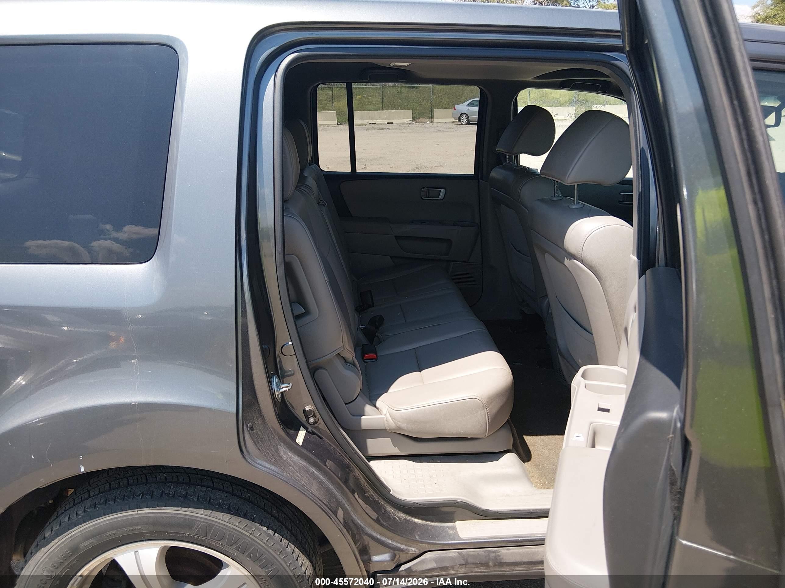 2013 Honda Pilot Ex-l Gray vin: 5FNYF4H56DB051096