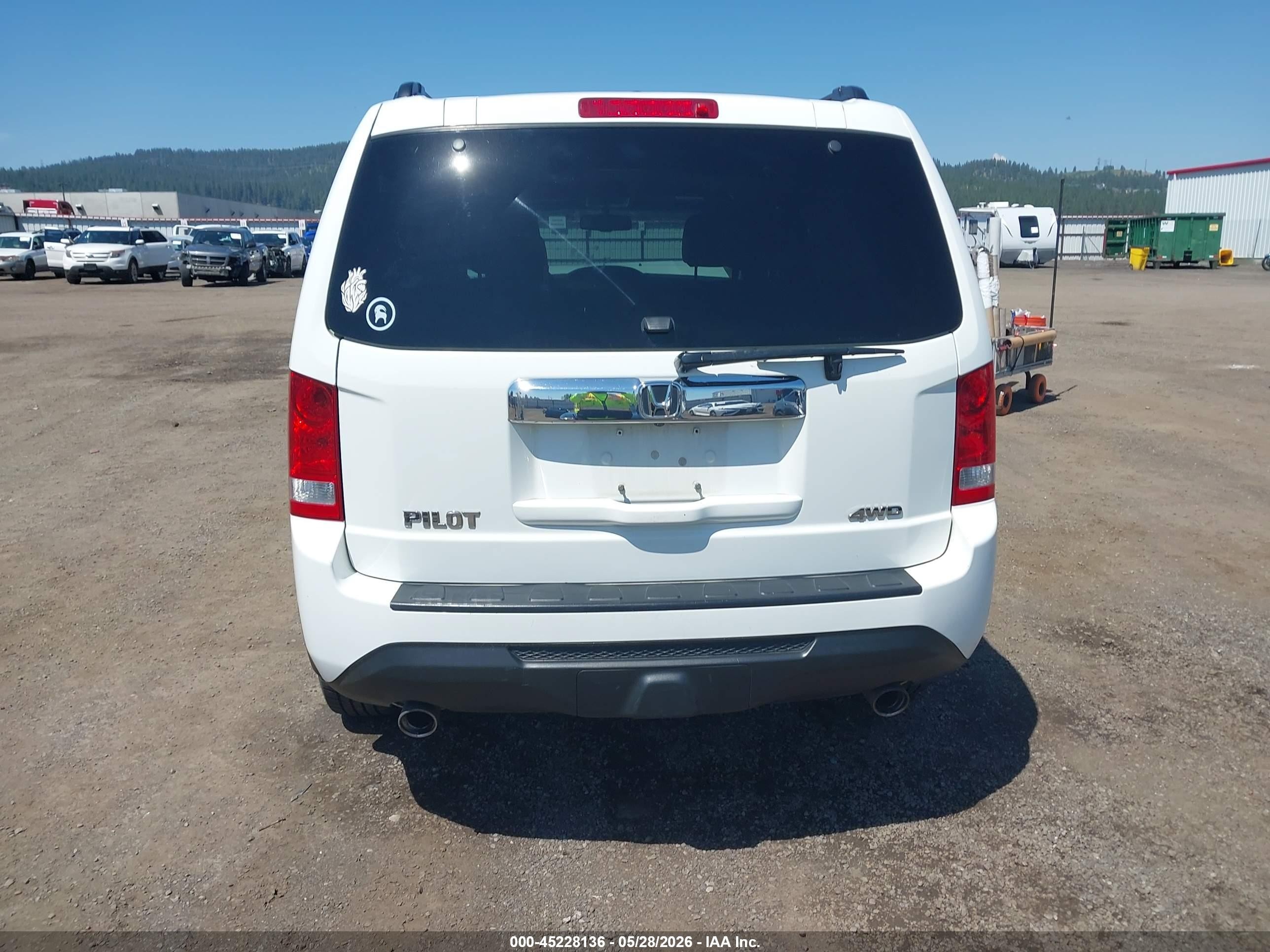 2014 Honda Pilot Ex-l White vin: 5FNYF4H56EB035739