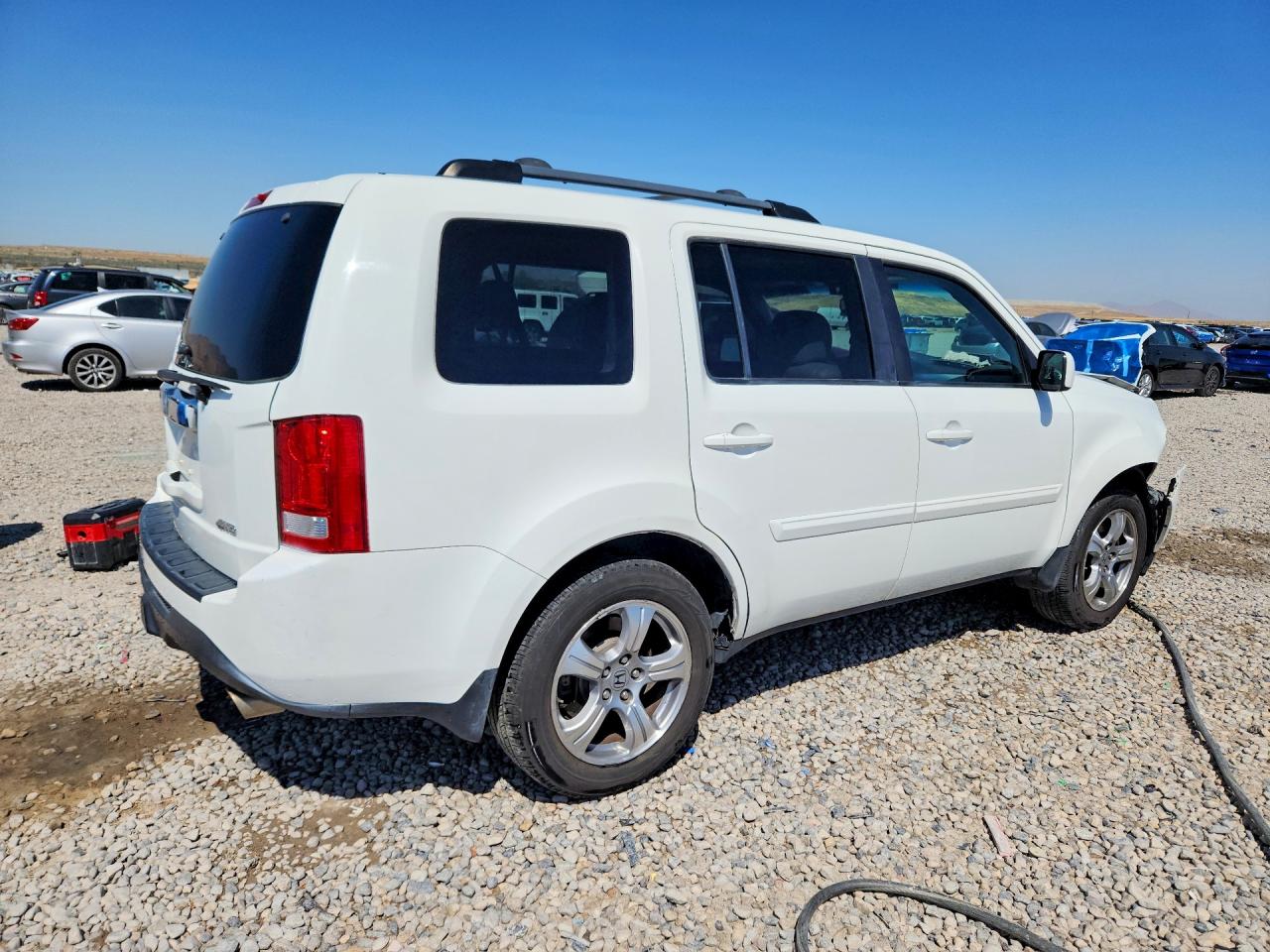 2015 Honda Pilot Exl White vin: 5FNYF4H56FB018683
