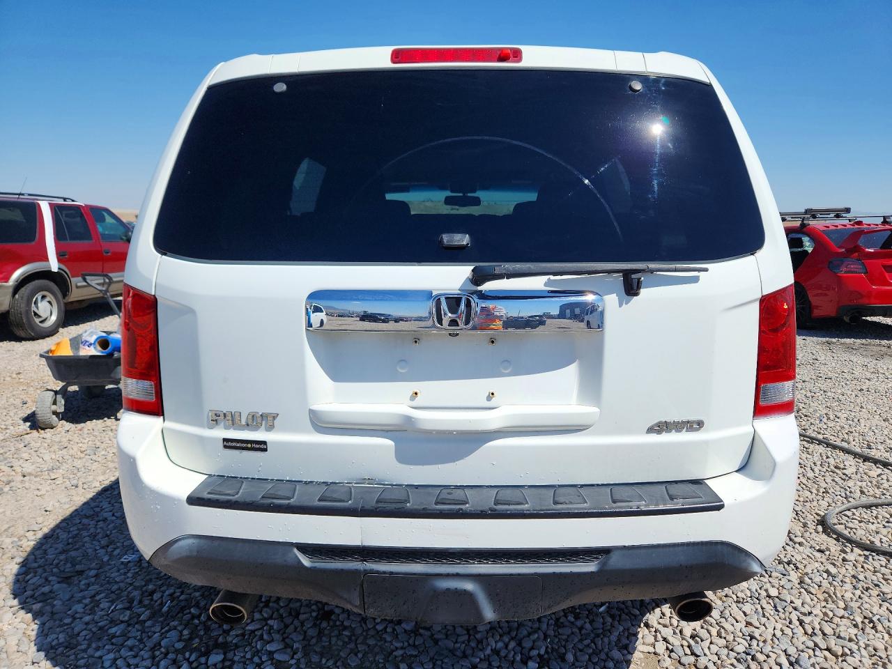 2015 Honda Pilot Exl White vin: 5FNYF4H56FB018683