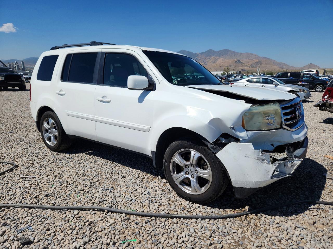 2015 Honda Pilot Exl White vin: 5FNYF4H56FB018683