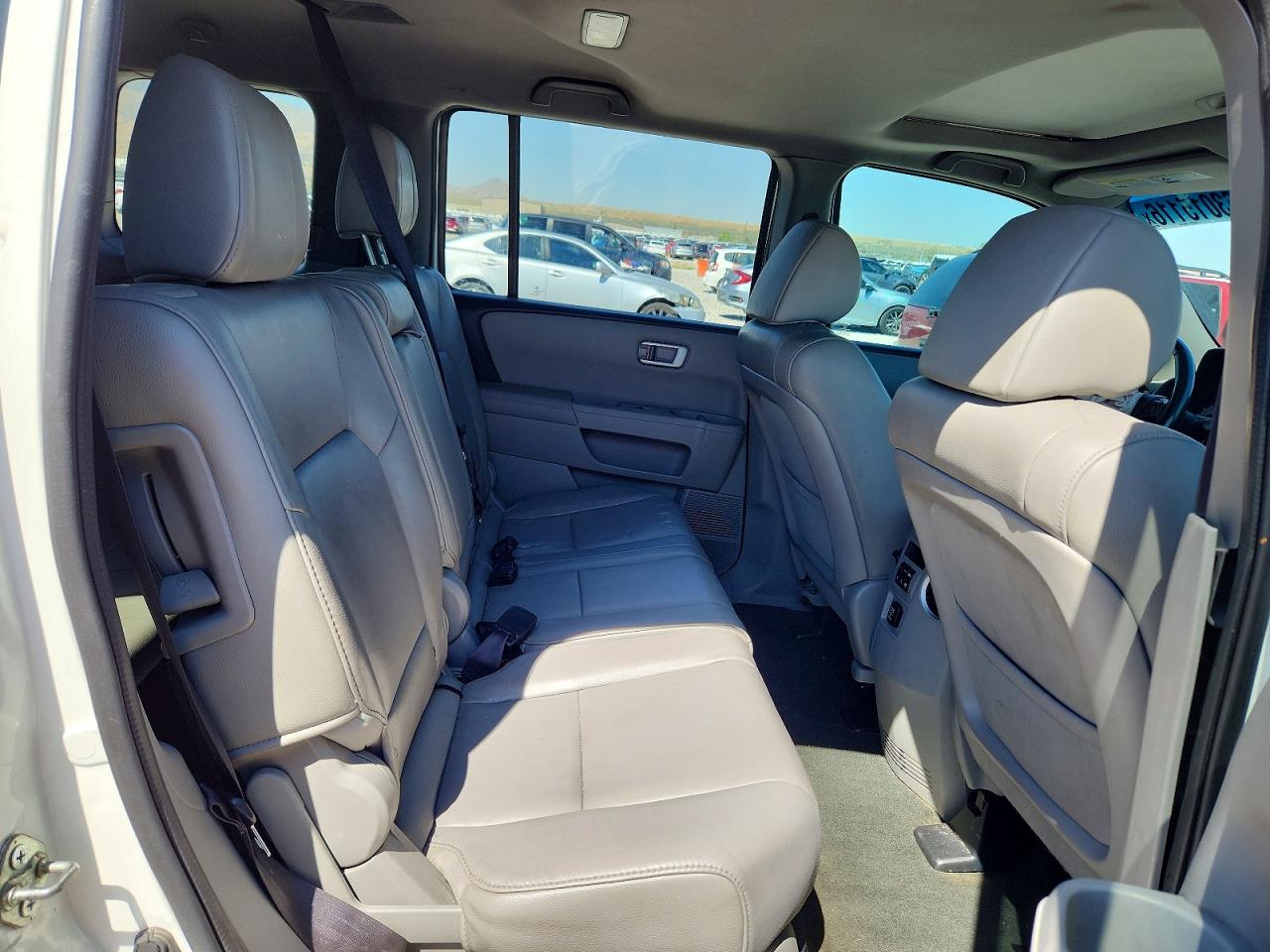 2015 Honda Pilot Exl White vin: 5FNYF4H56FB018683