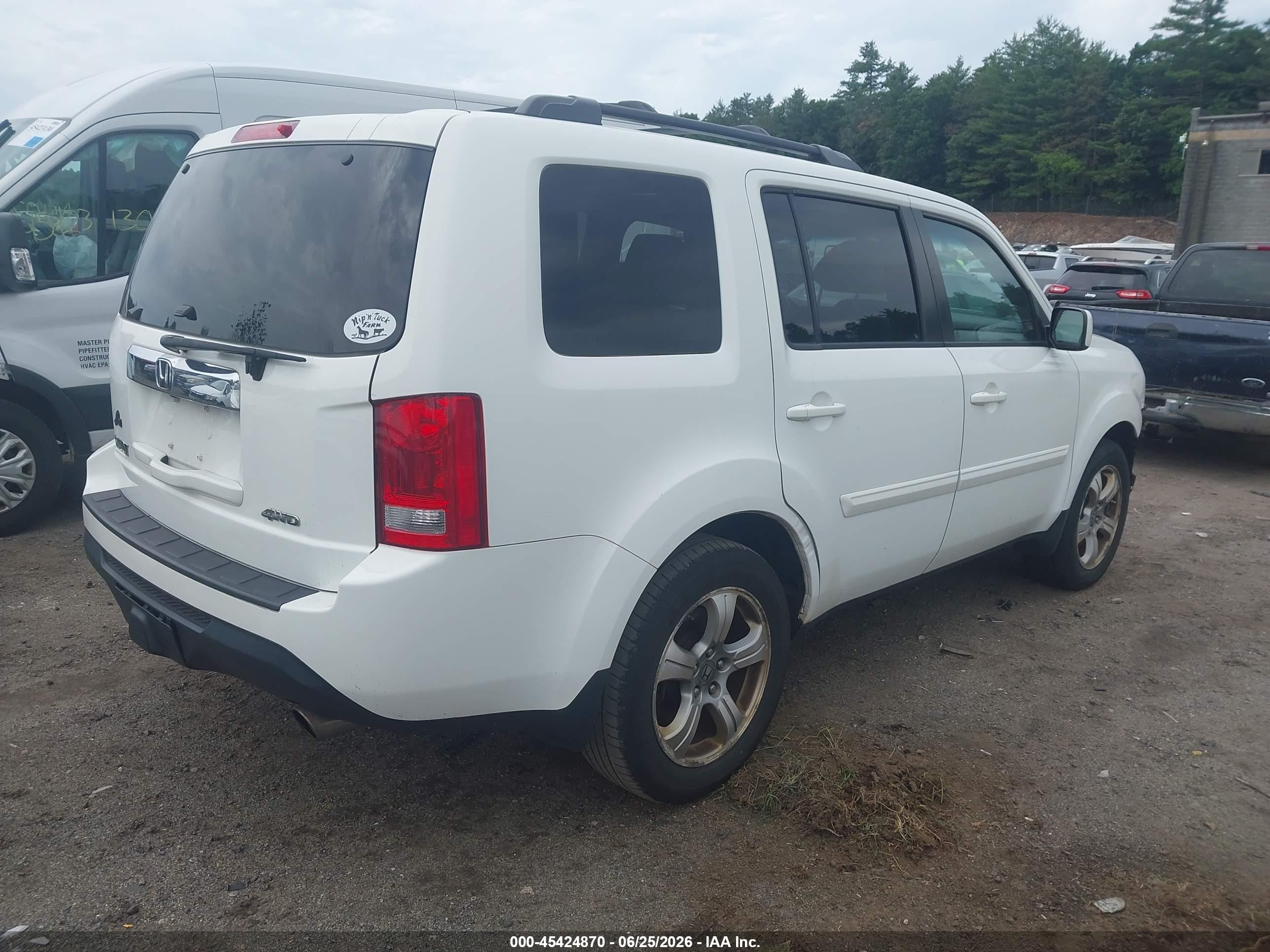 2015 Honda Pilot Ex-l White vin: 5FNYF4H56FB021258