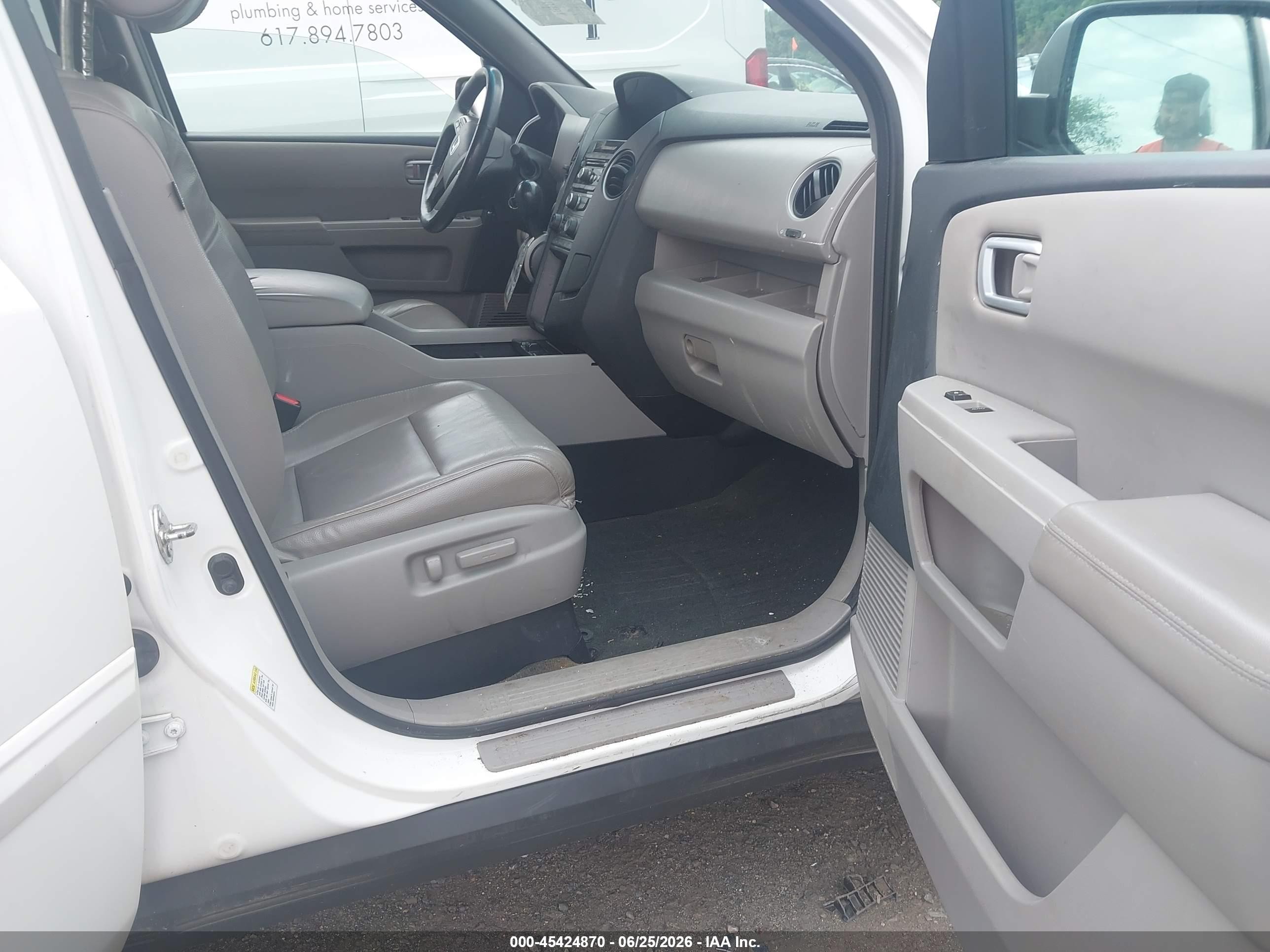 2015 Honda Pilot Ex-l White vin: 5FNYF4H56FB021258