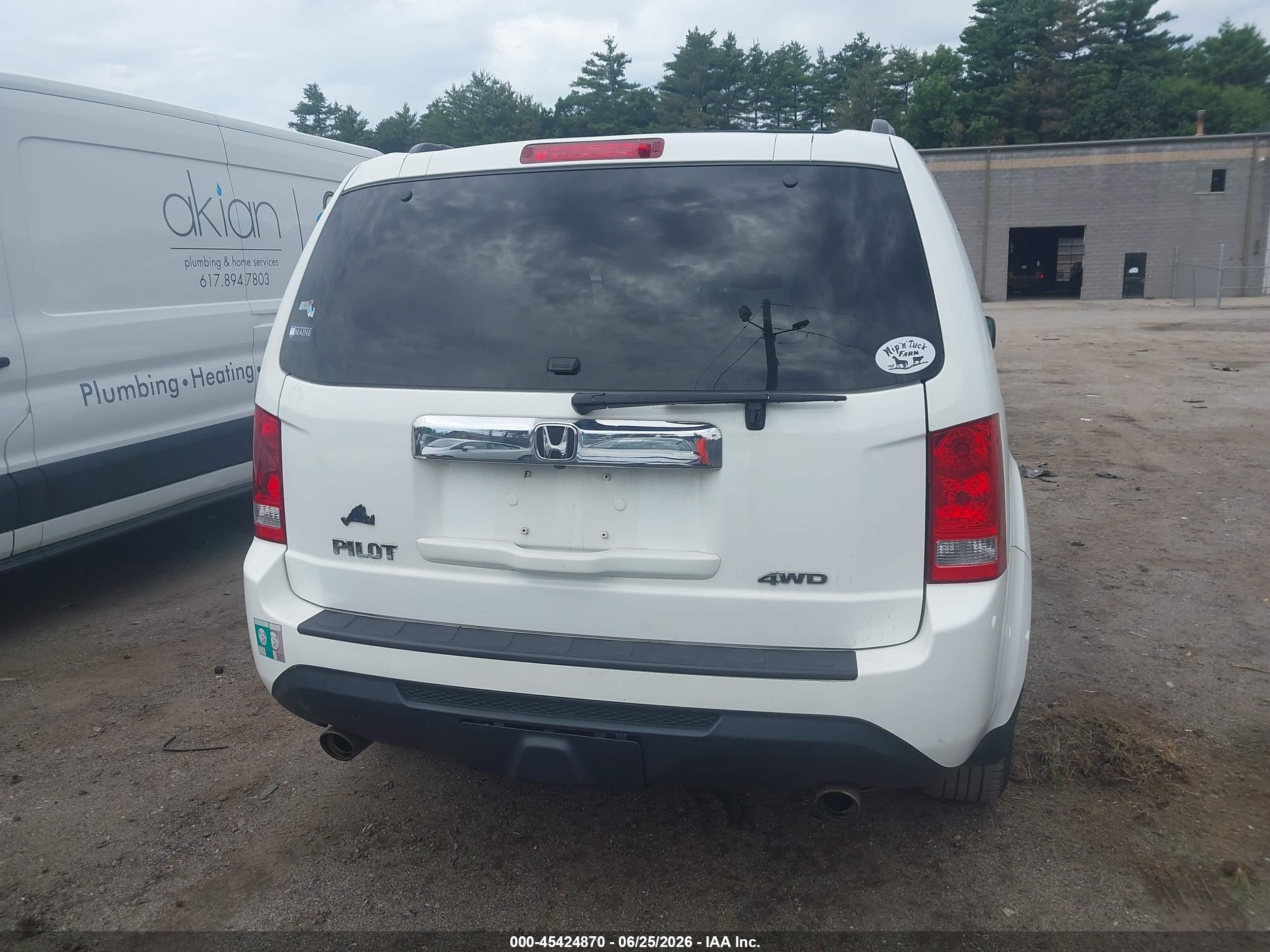 2015 Honda Pilot Ex-l White vin: 5FNYF4H56FB021258