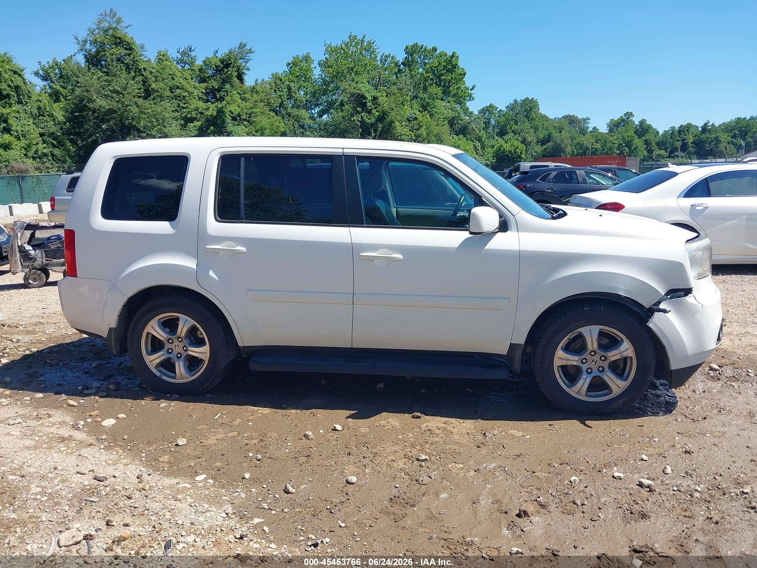 2015 Honda Pilot Ex-l Белый vin: 5FNYF4H56FB050193