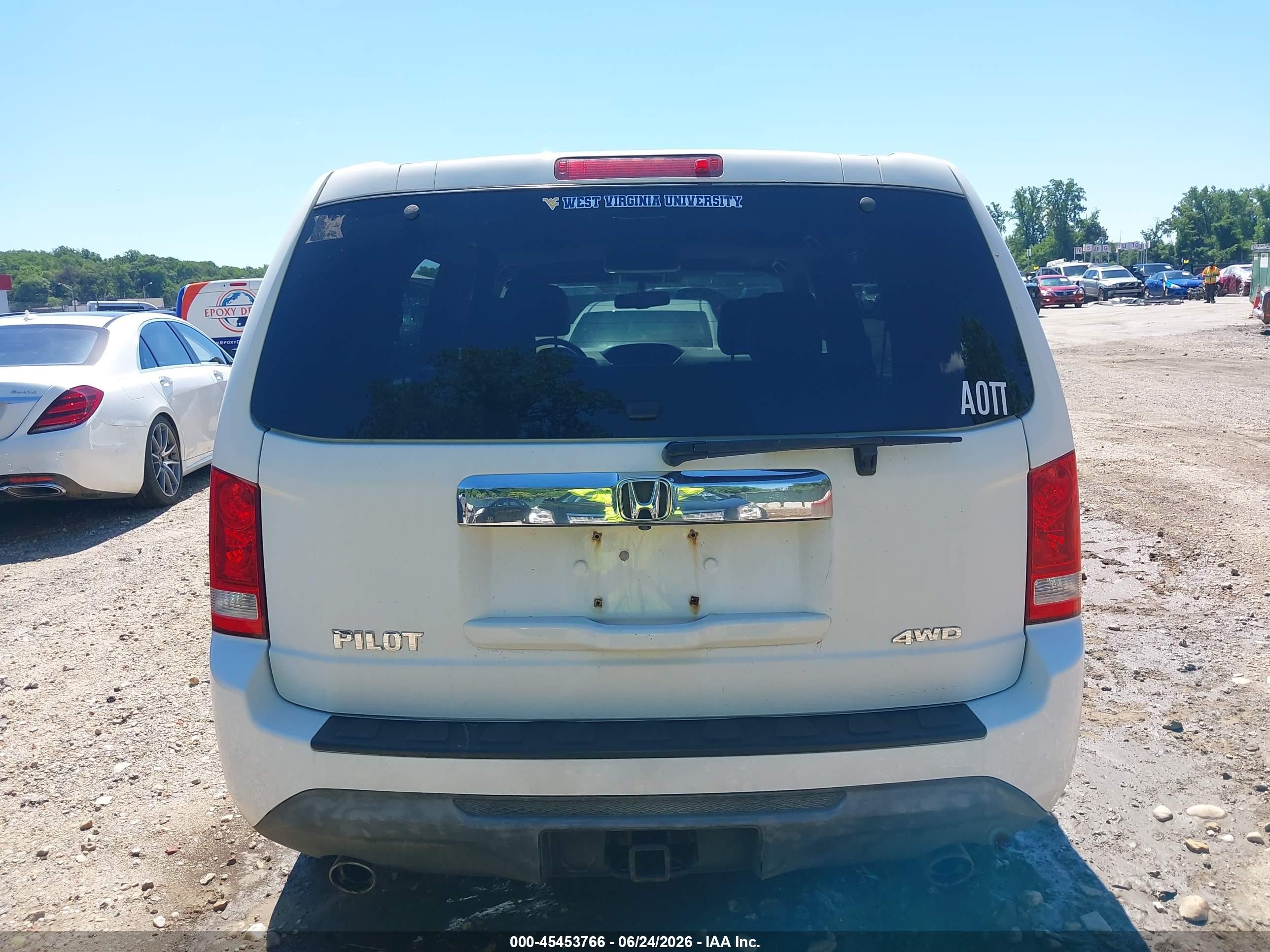 2015 Honda Pilot Ex-l Белый vin: 5FNYF4H56FB050193