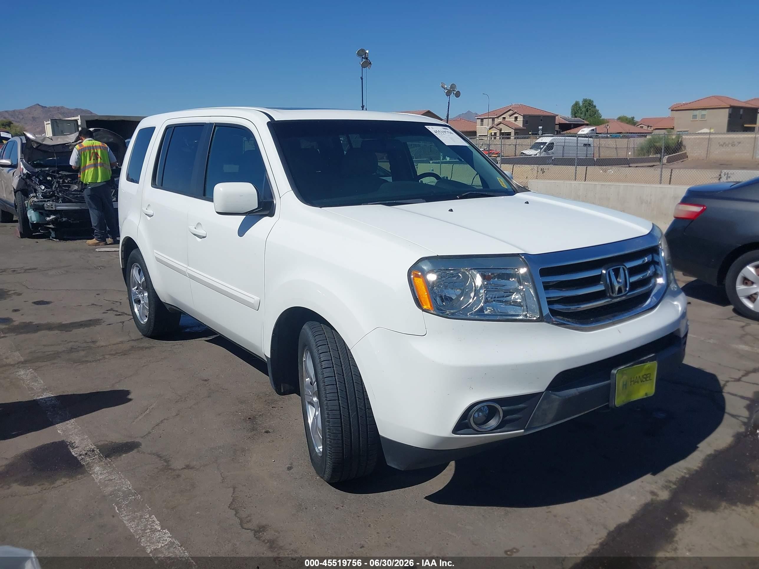 2015 Honda Pilot Ex-l White vin: 5FNYF4H56FB061646