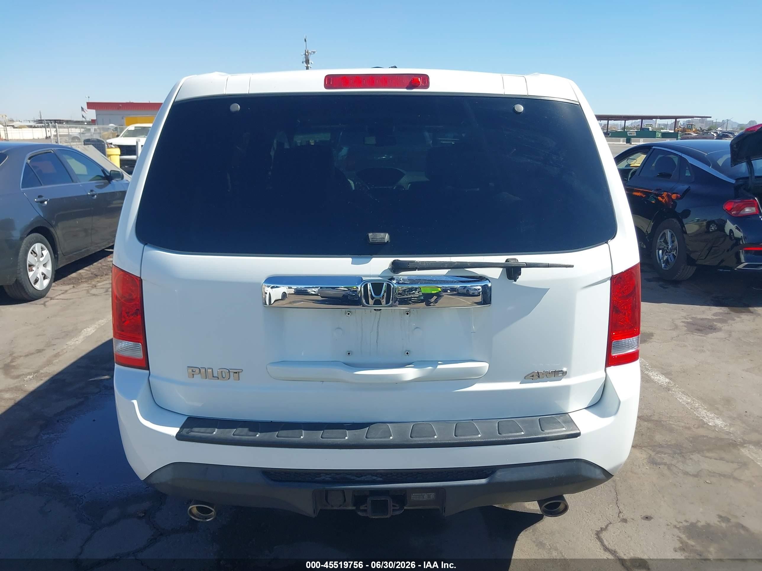 2015 Honda Pilot Ex-l White vin: 5FNYF4H56FB061646