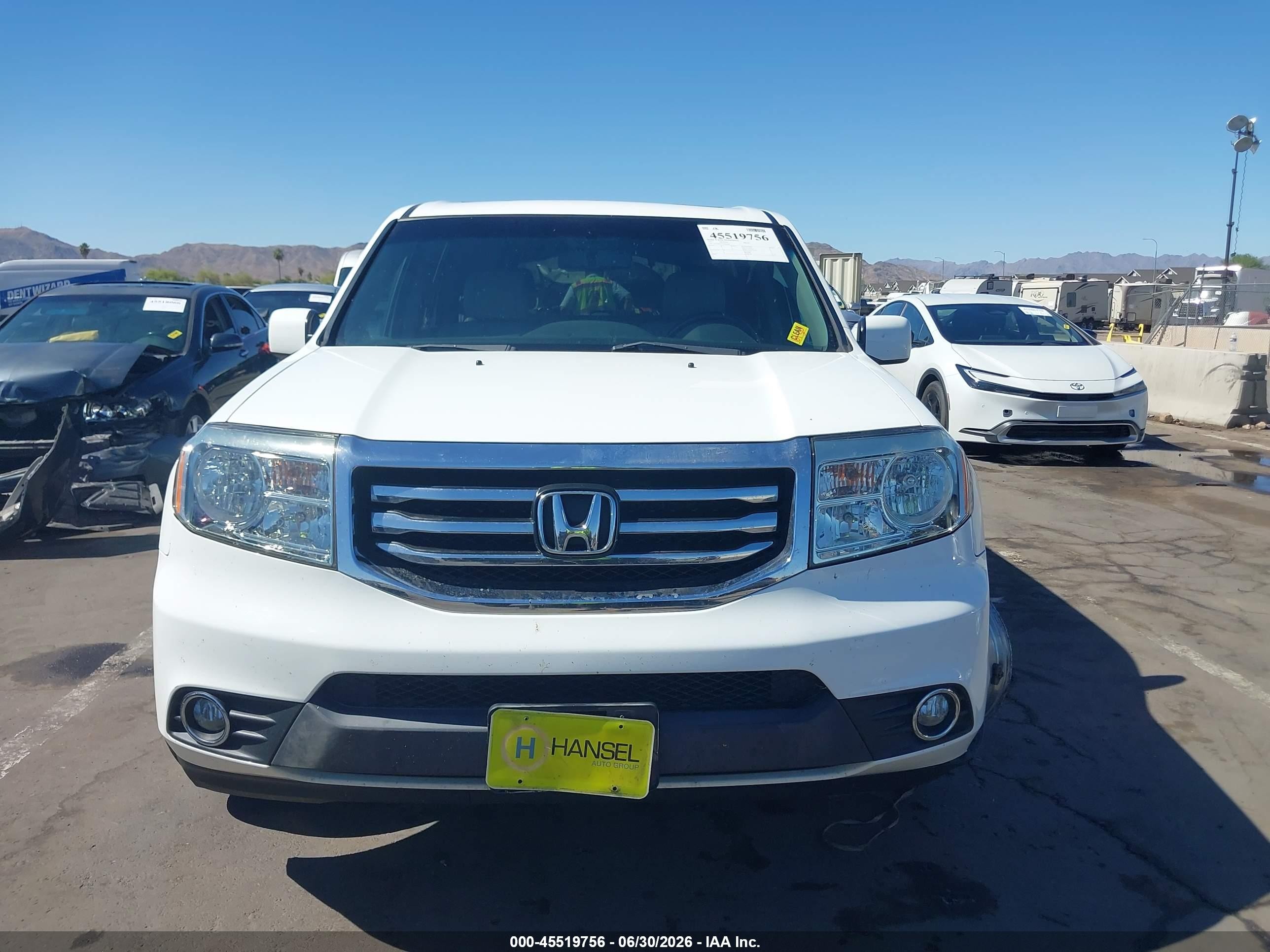 2015 Honda Pilot Ex-l White vin: 5FNYF4H56FB061646
