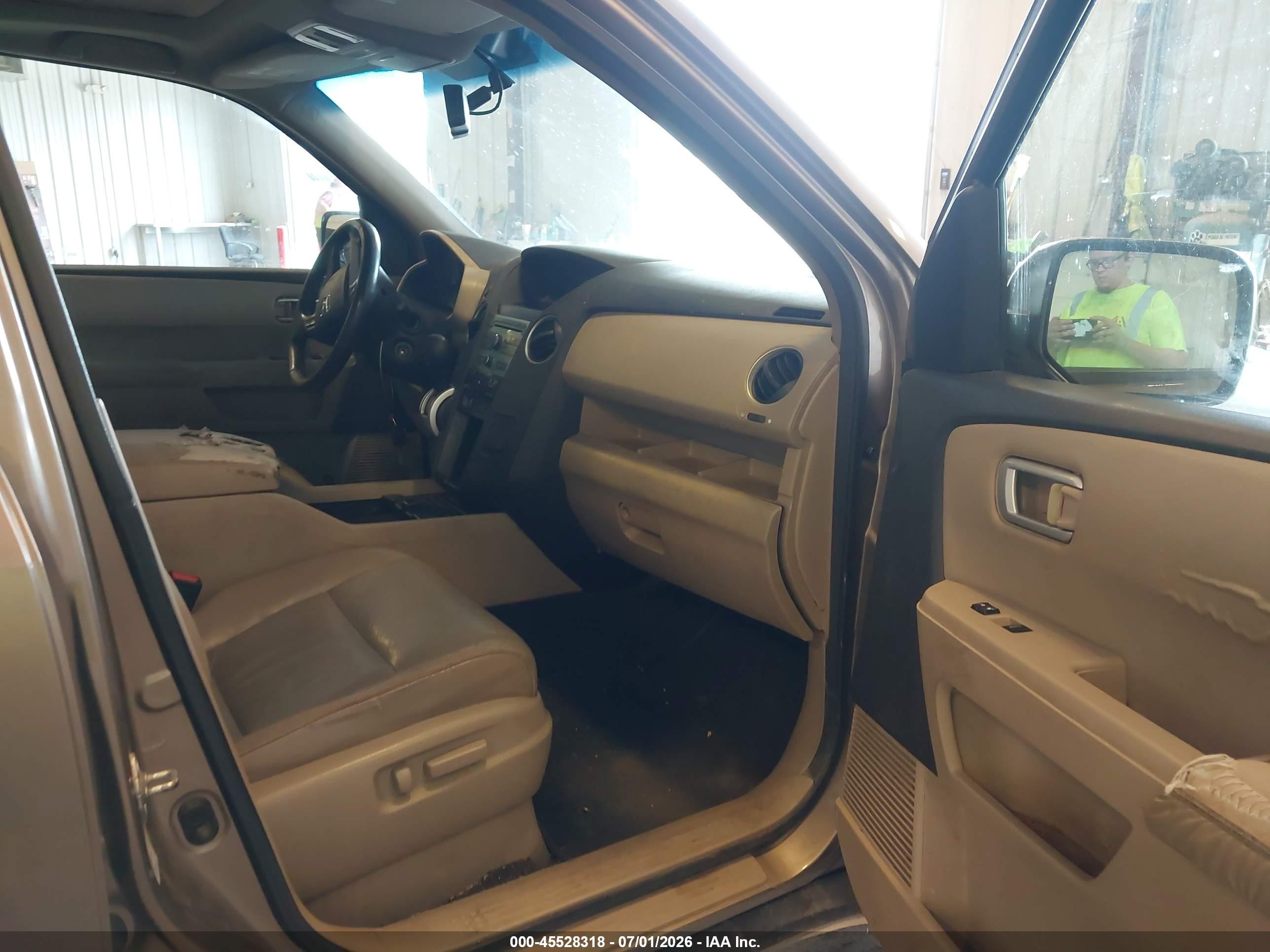2010 Honda Pilot Ex-l Tan vin: 5FNYF4H57AB039602