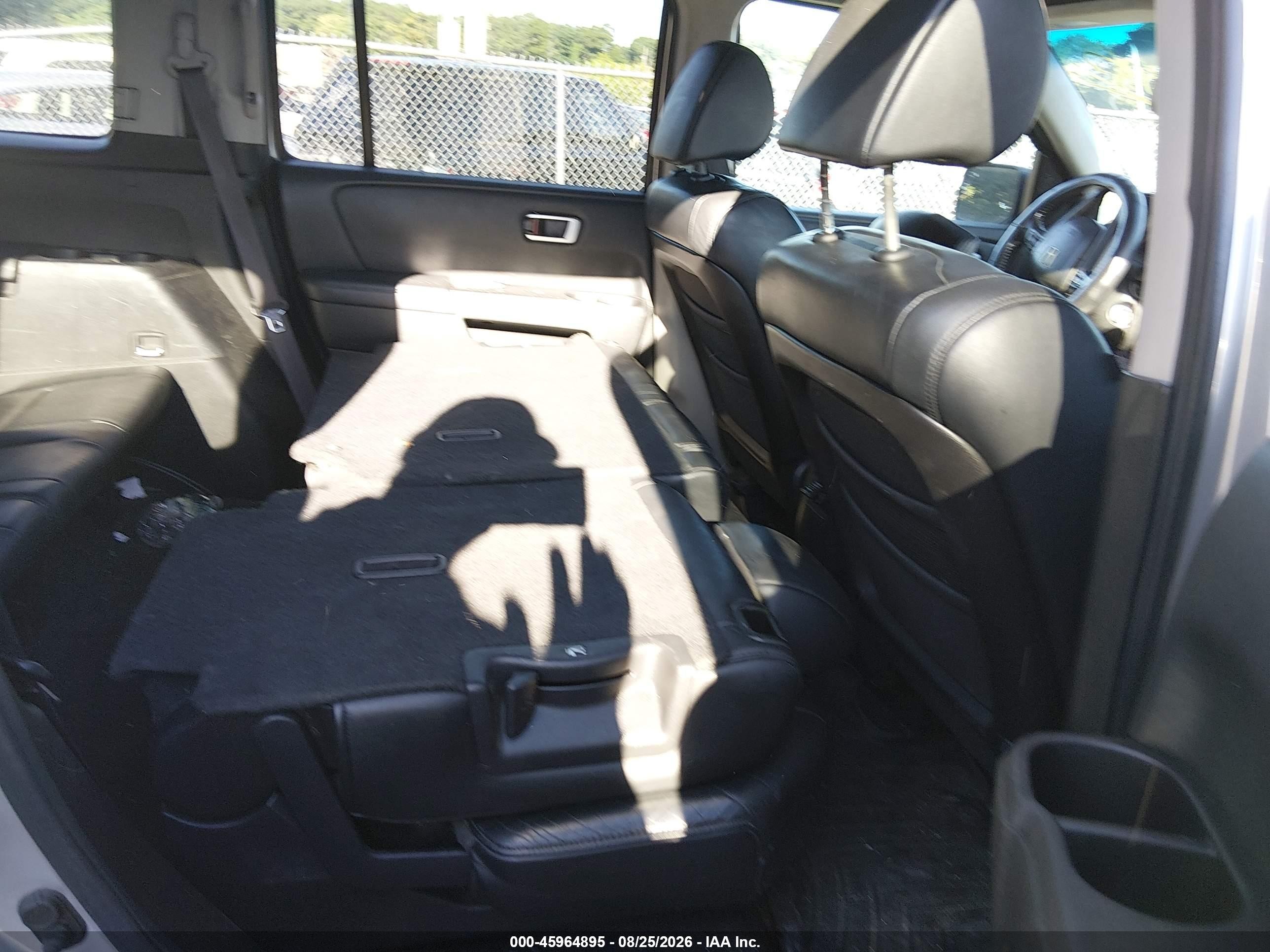 2011 Honda Pilot Ex-l Gray vin: 5FNYF4H57BB004382