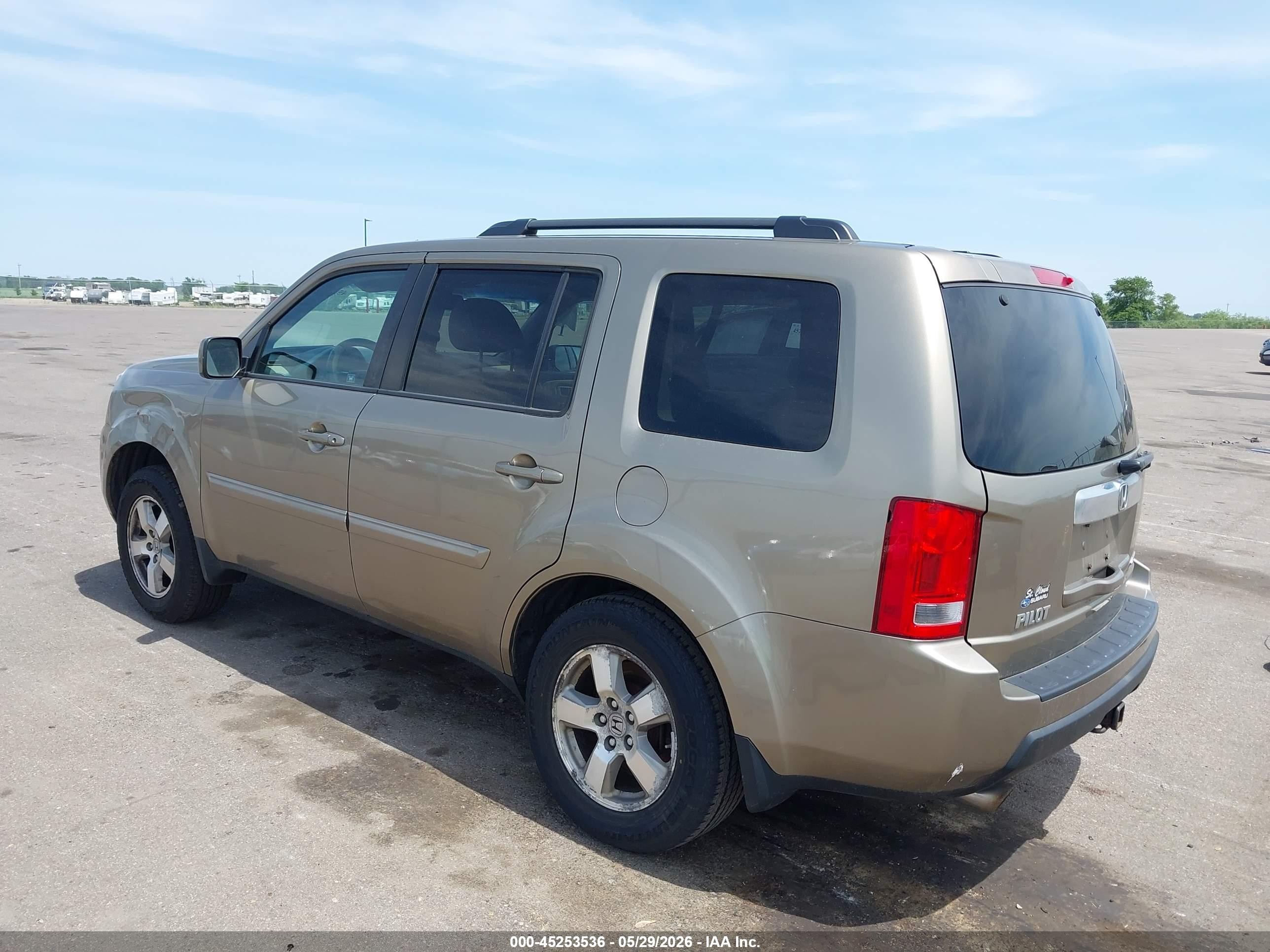 2011 Honda Pilot Ex-l Gold vin: 5FNYF4H57BB079454