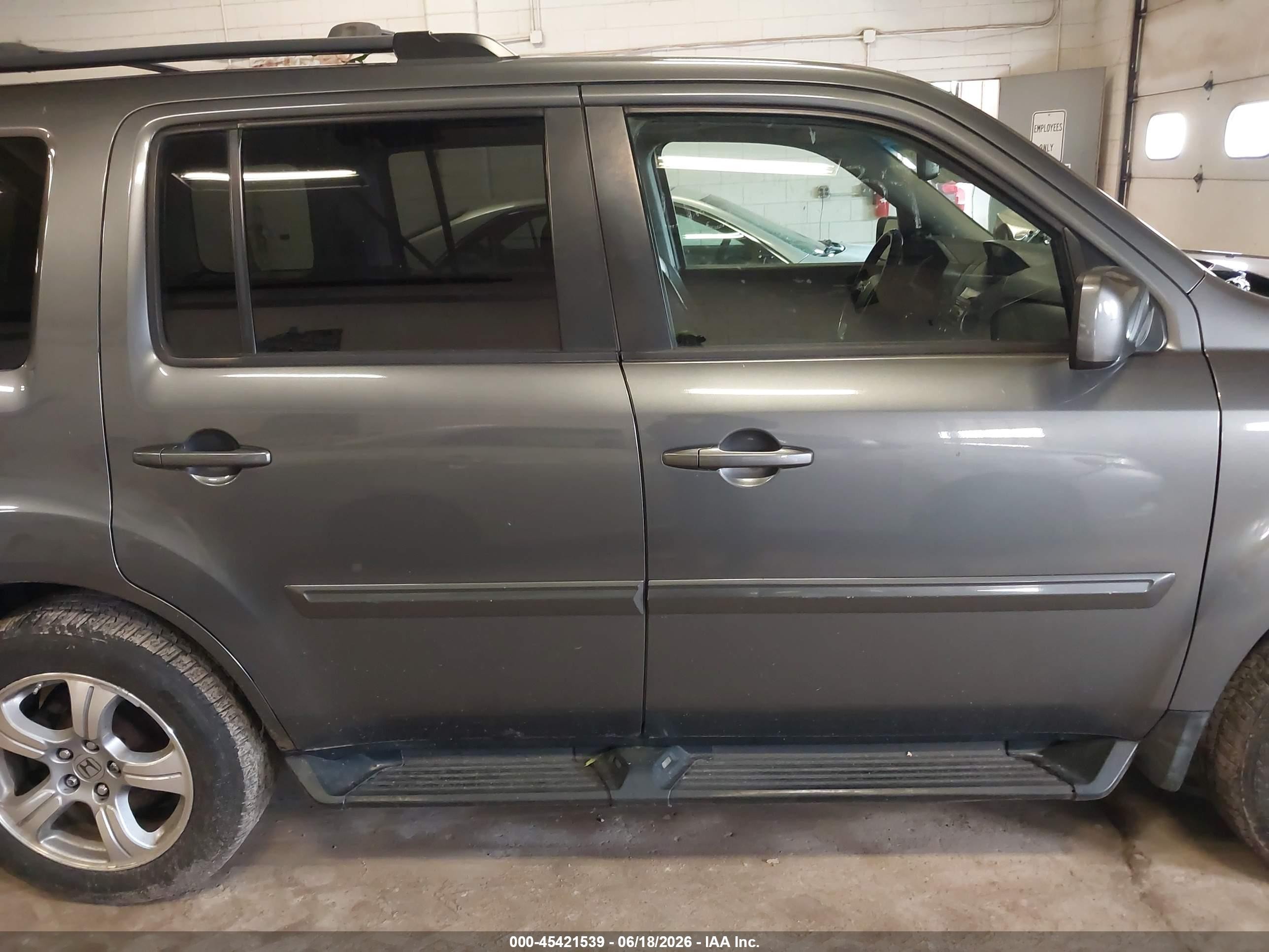 2012 Honda Pilot Ex-l Silver vin: 5FNYF4H57CB035133