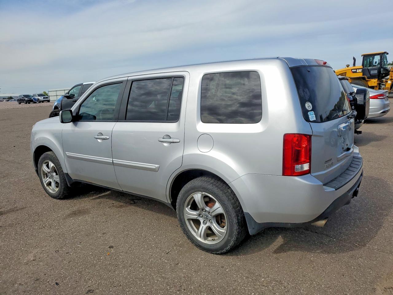 2013 Honda Pilot Серебряный vin: 5FNYF4H57DB046263
