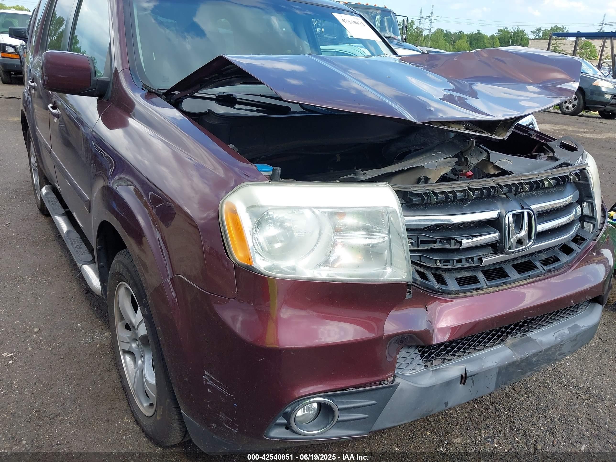 2013 Honda Pilot Ex-l Burgundy vin: 5FNYF4H57DB066917