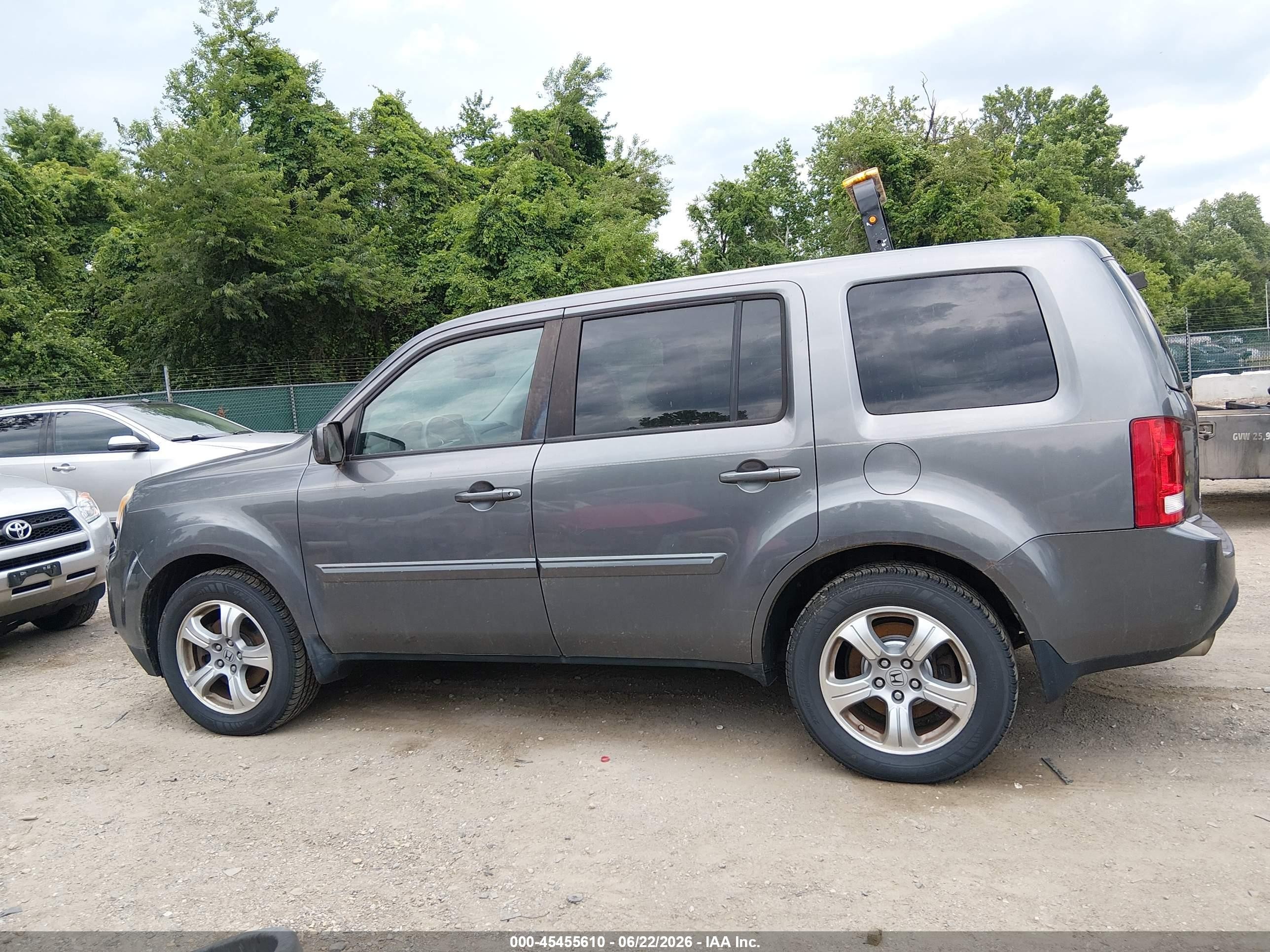 2013 Honda Pilot Ex-l Gray vin: 5FNYF4H57DB072703
