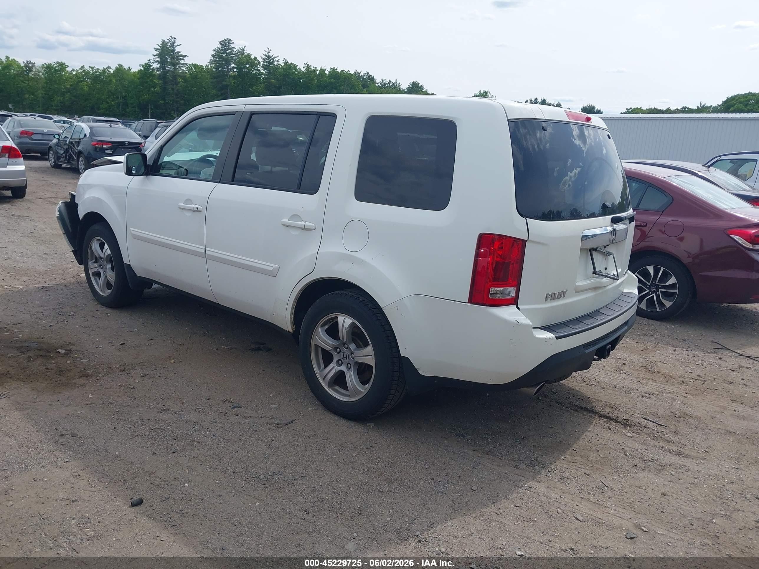 2013 Honda Pilot Ex-l White vin: 5FNYF4H57DB080980