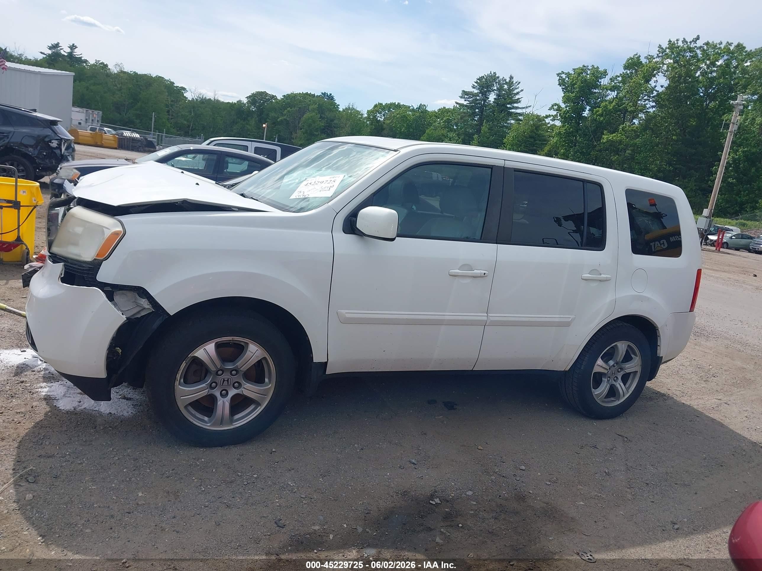 2013 Honda Pilot Ex-l White vin: 5FNYF4H57DB080980