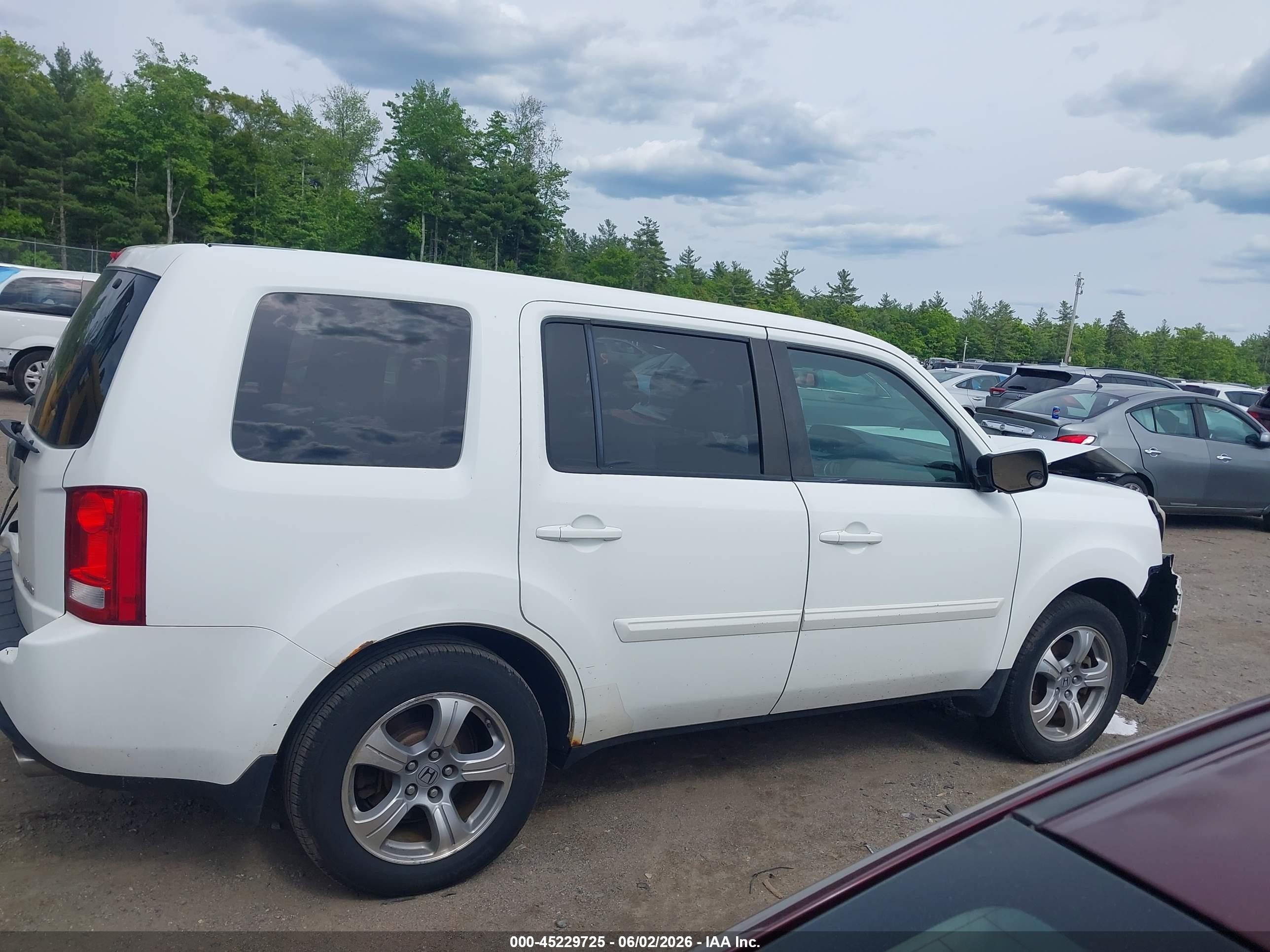 2013 Honda Pilot Ex-l White vin: 5FNYF4H57DB080980