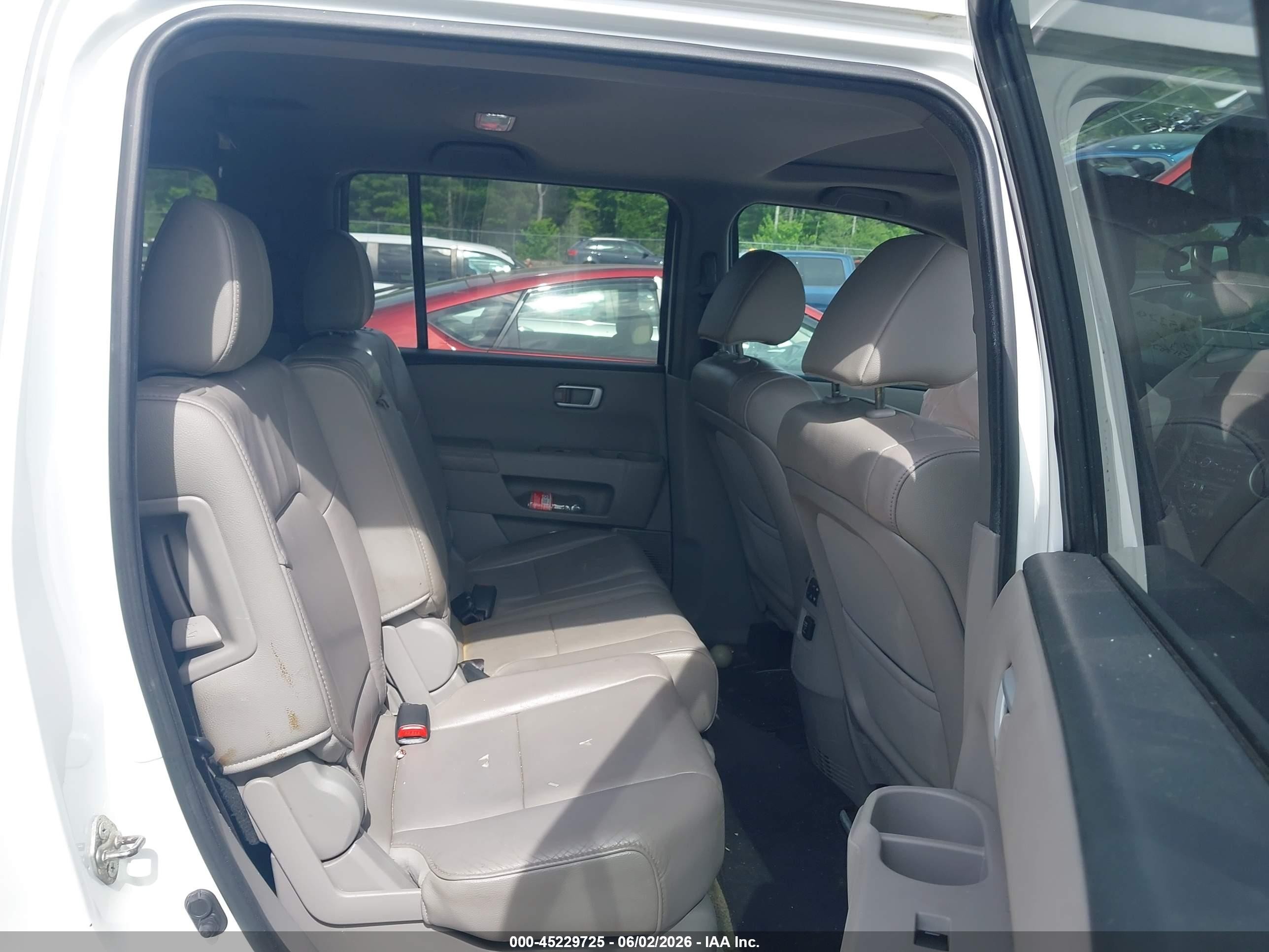 2013 Honda Pilot Ex-l White vin: 5FNYF4H57DB080980