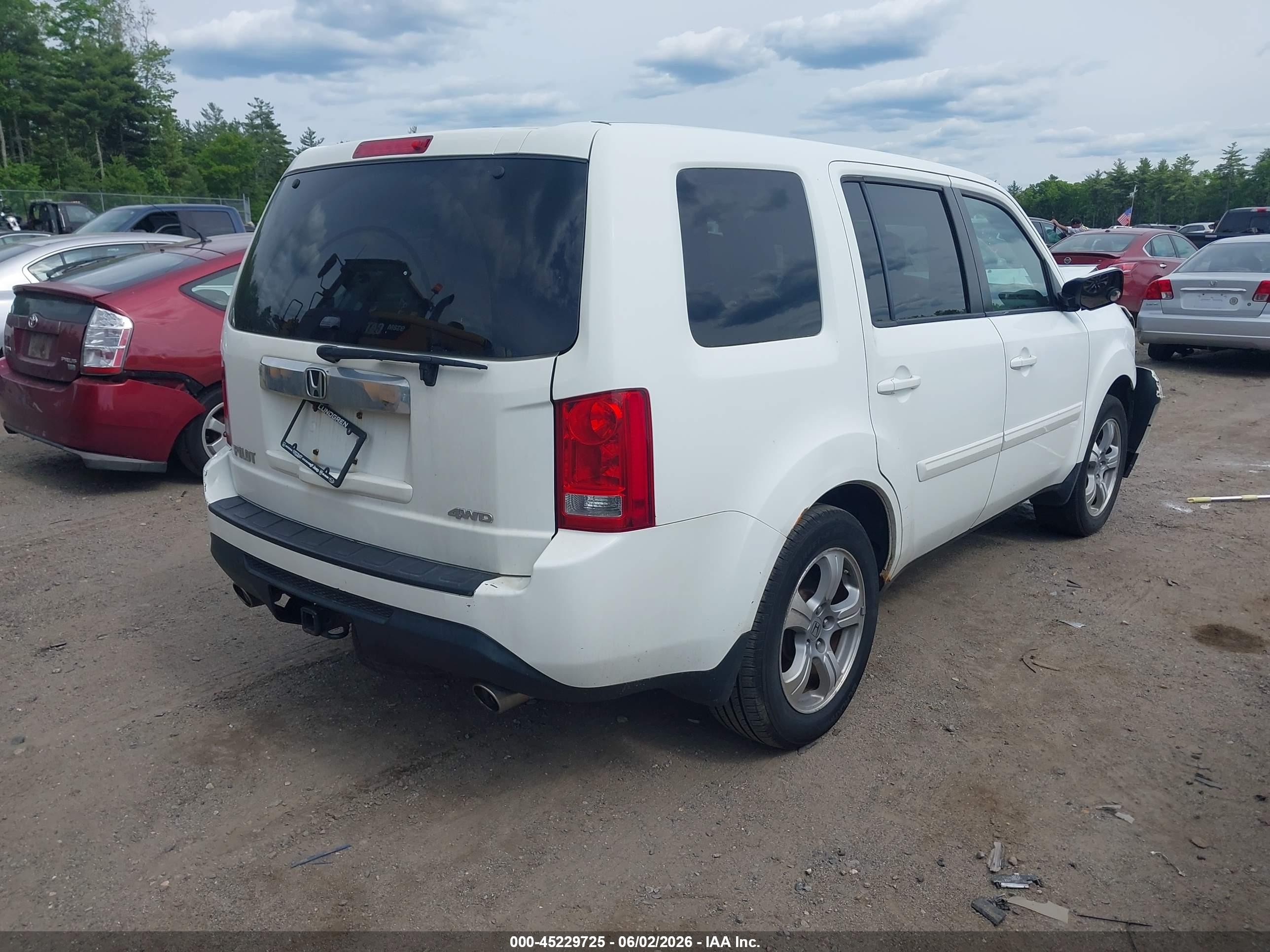 2013 Honda Pilot Ex-l White vin: 5FNYF4H57DB080980