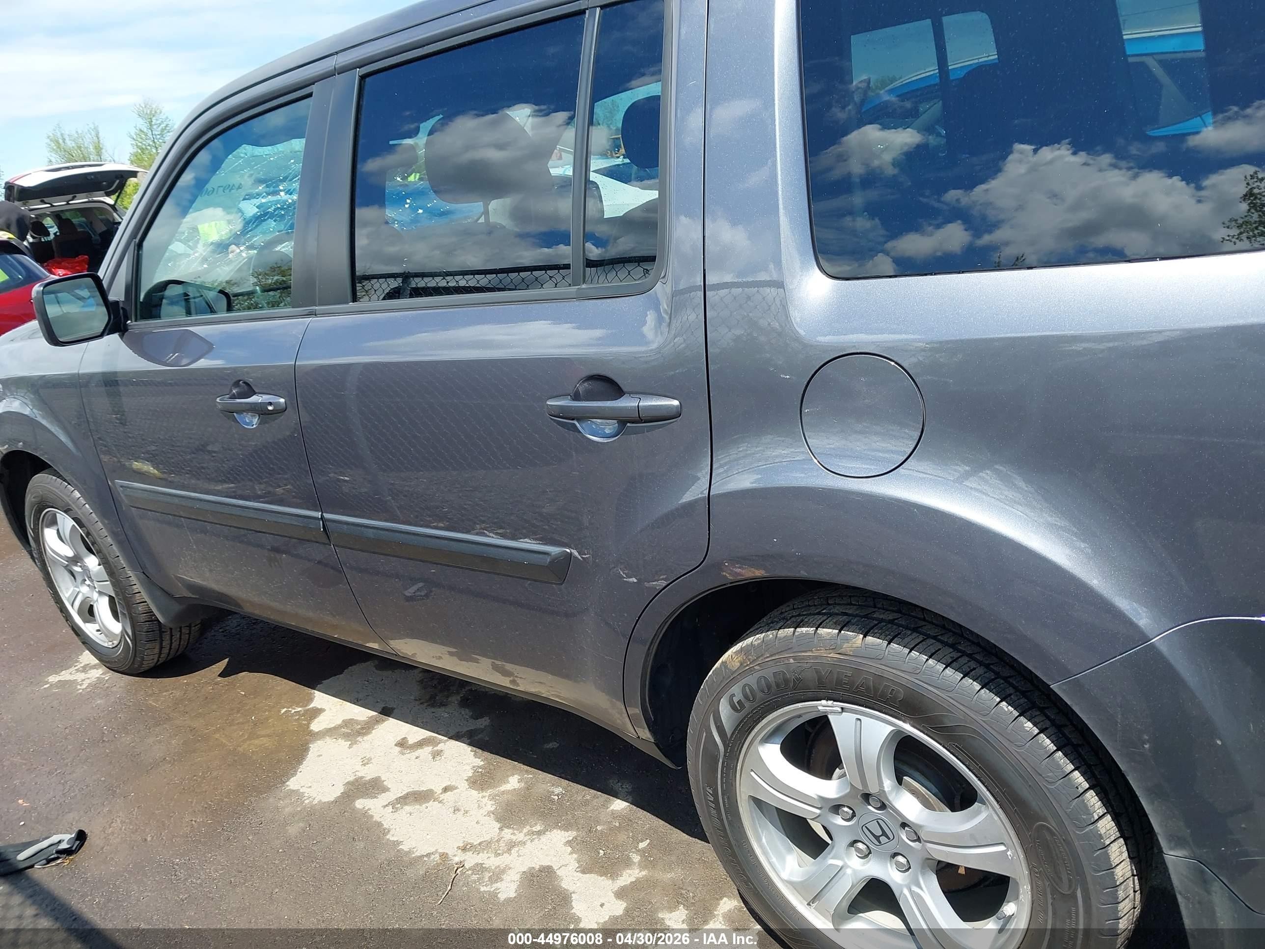 2014 Honda Pilot Ex-l Gray vin: 5FNYF4H57EB043607