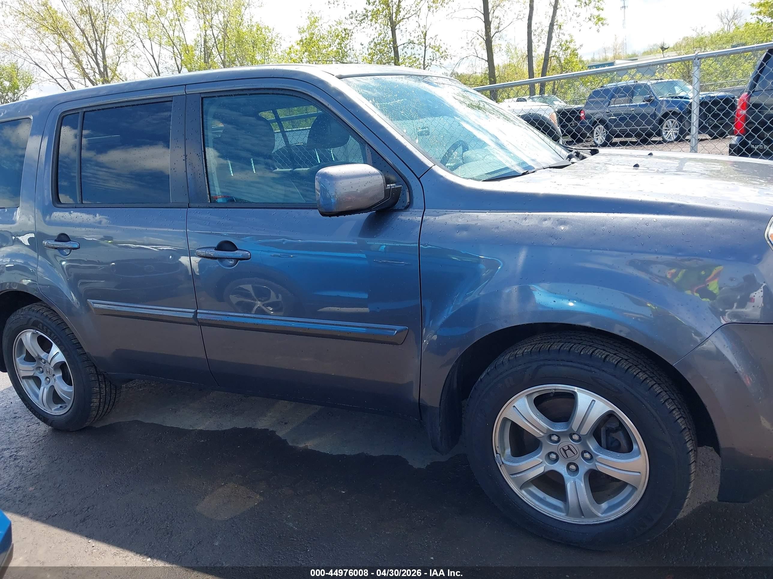 2014 Honda Pilot Ex-l Gray vin: 5FNYF4H57EB043607