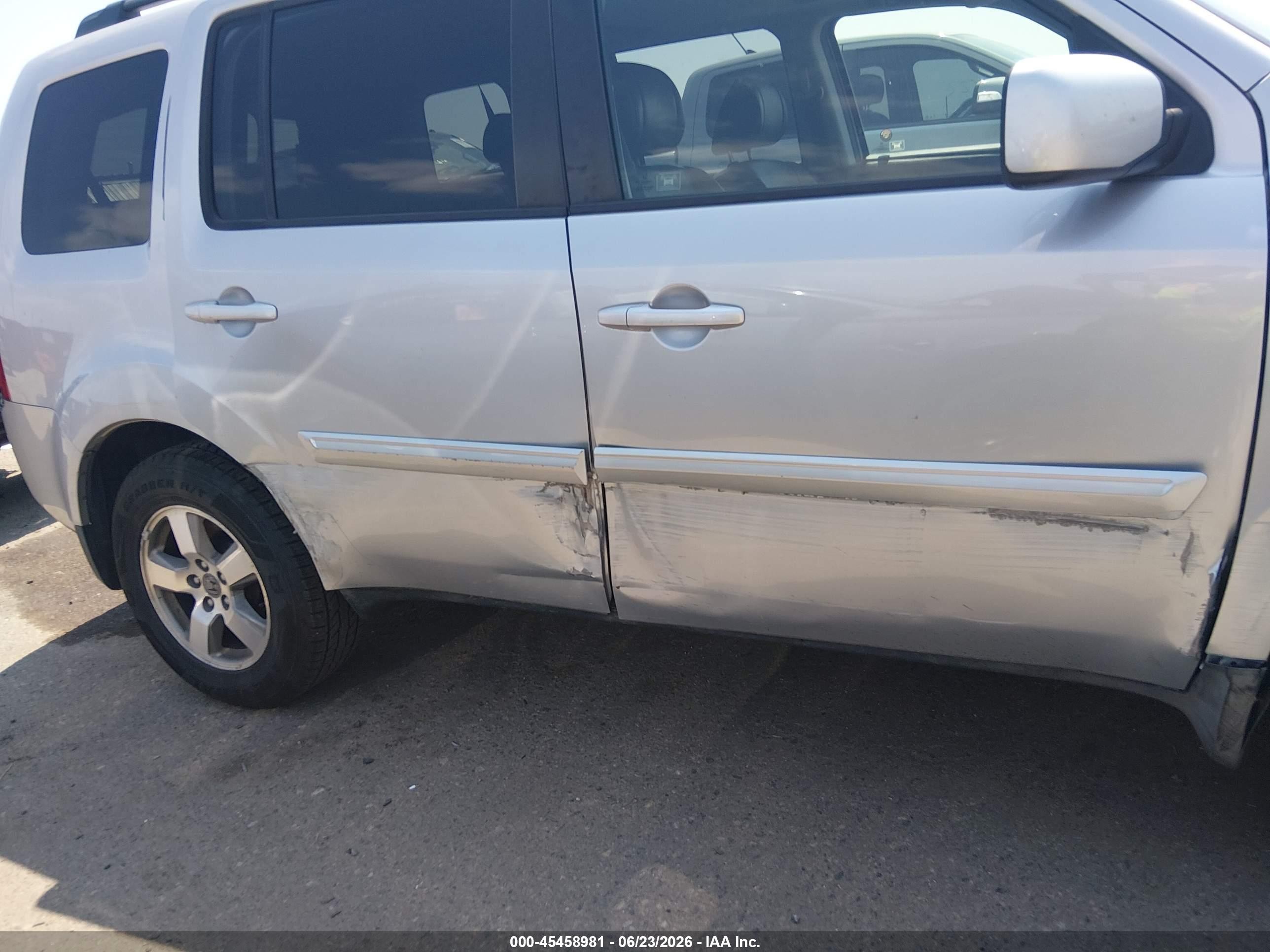 2010 Honda Pilot Ex-l Silver vin: 5FNYF4H58AB027796